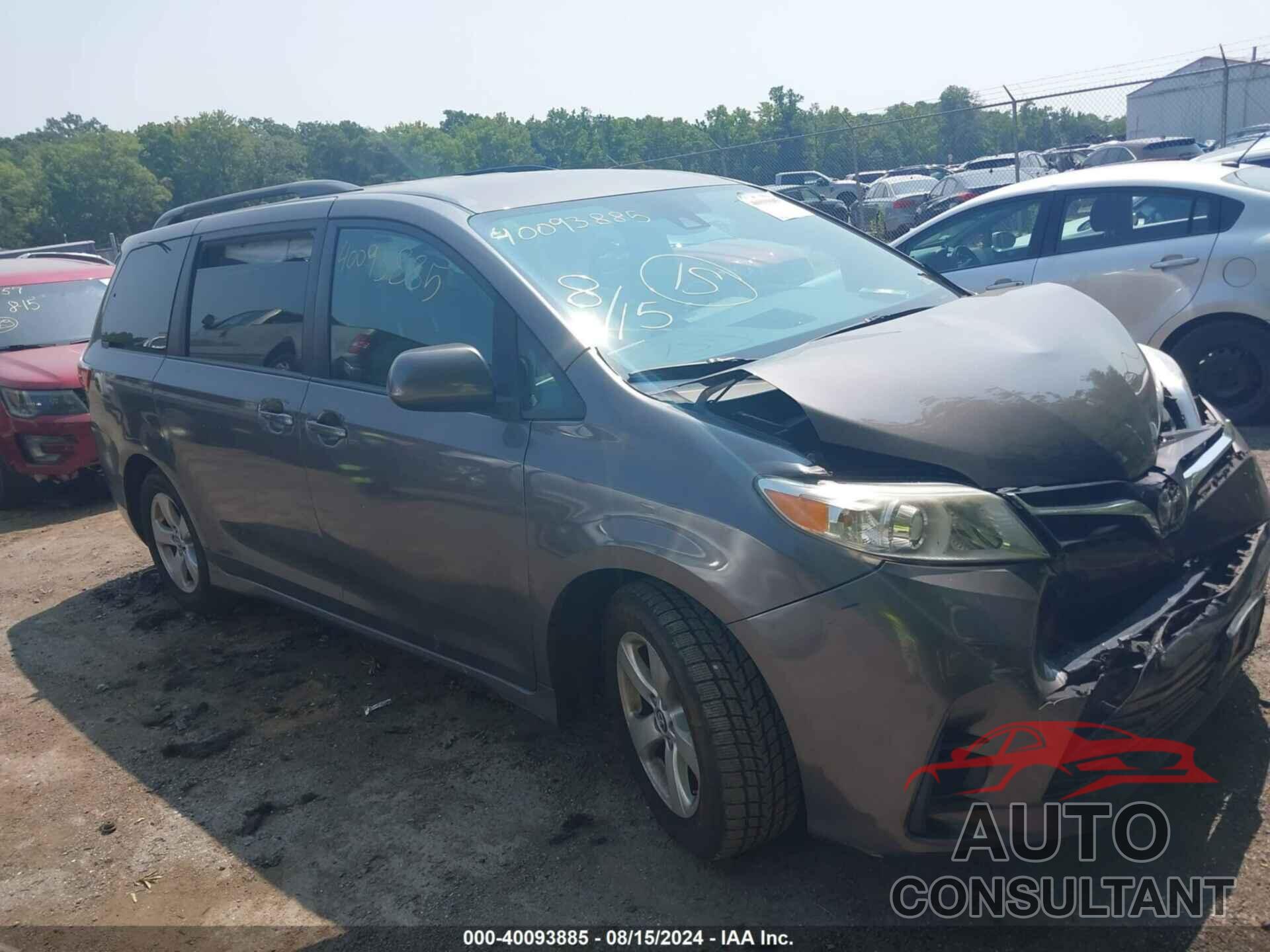 TOYOTA SIENNA 2018 - 5TDKZ3DC8JS926634