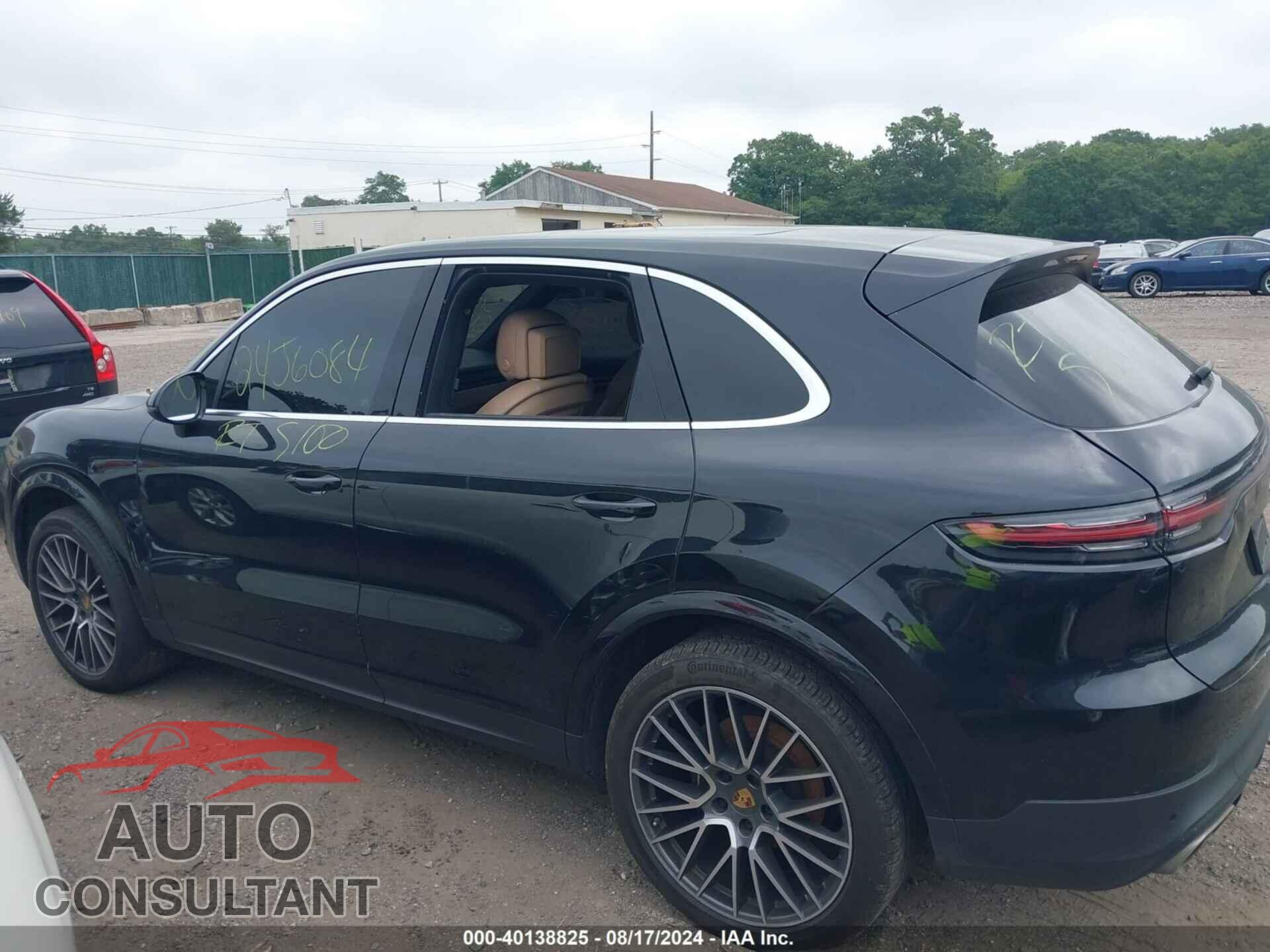 PORSCHE CAYENNE 2021 - WP1AA2AY2MDA08390
