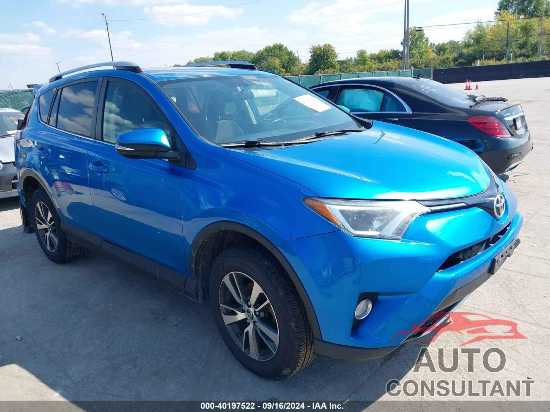 TOYOTA RAV4 2016 - JTMRFREV8GJ056450