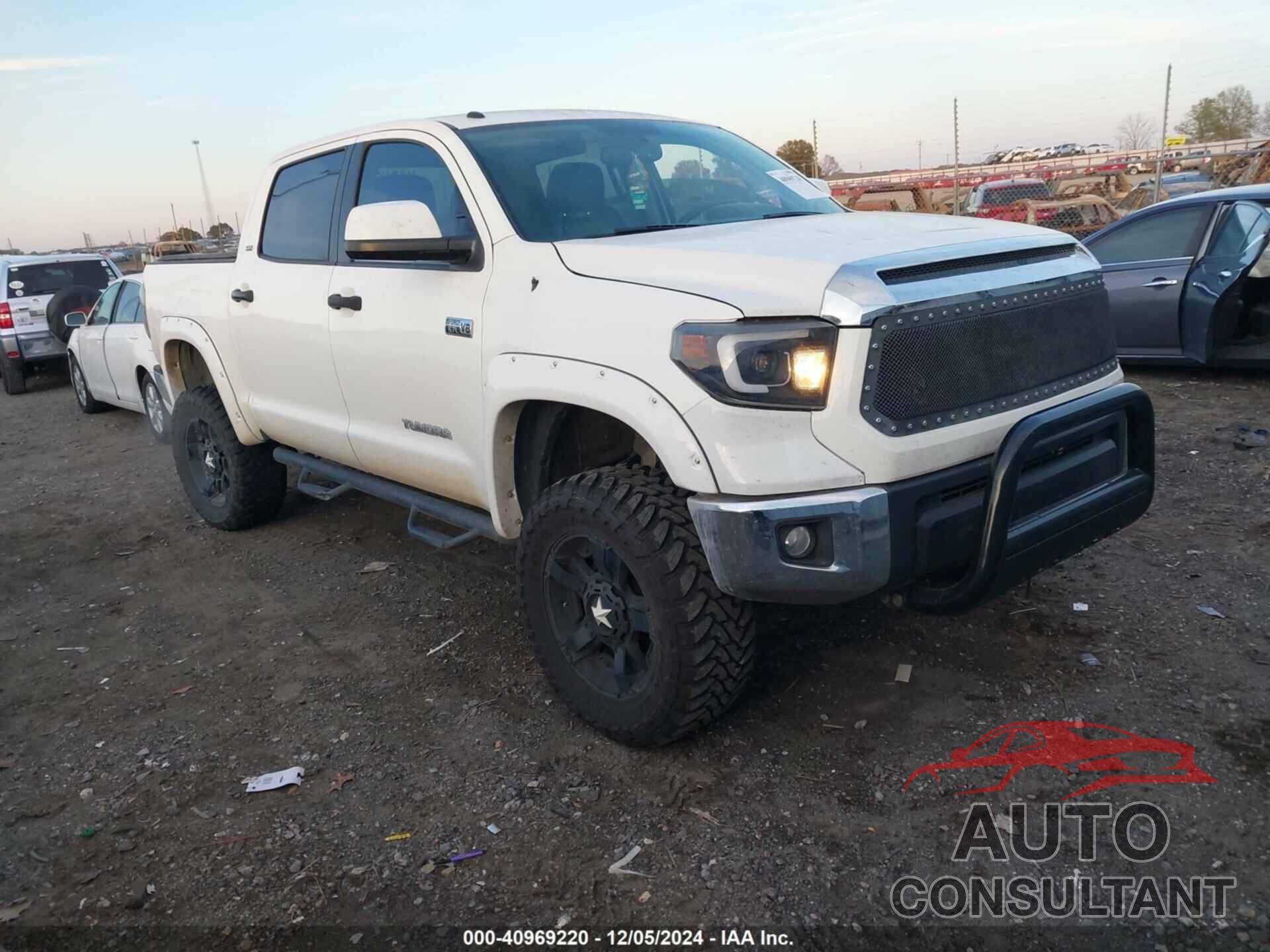 TOYOTA TUNDRA 2016 - 5TFDW5F11GX504278