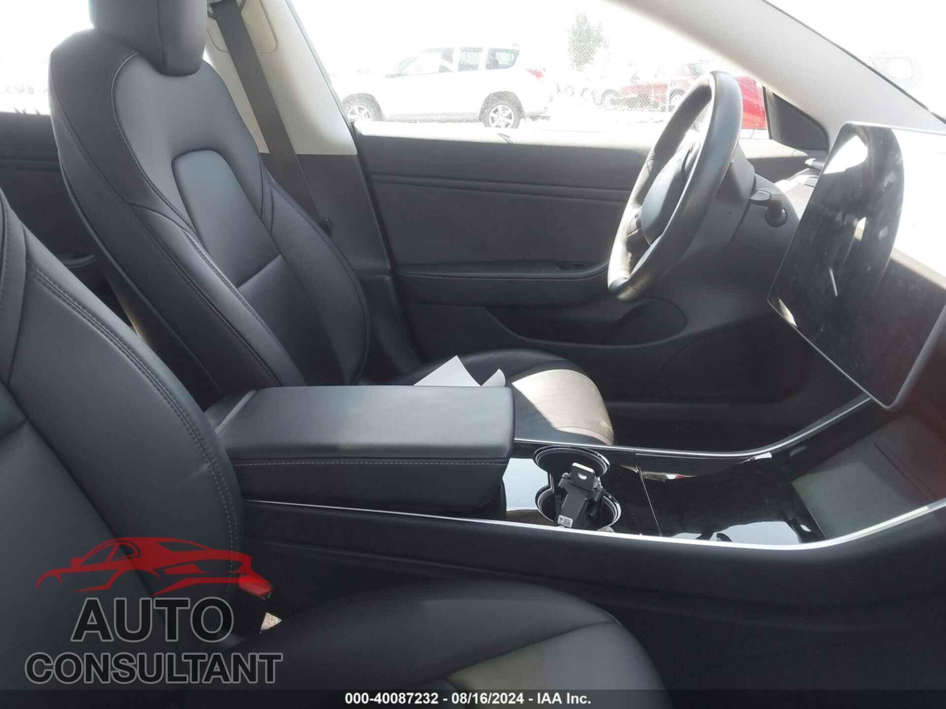 TESLA MODEL 3 2018 - 5YJ3E1EA5JF032452