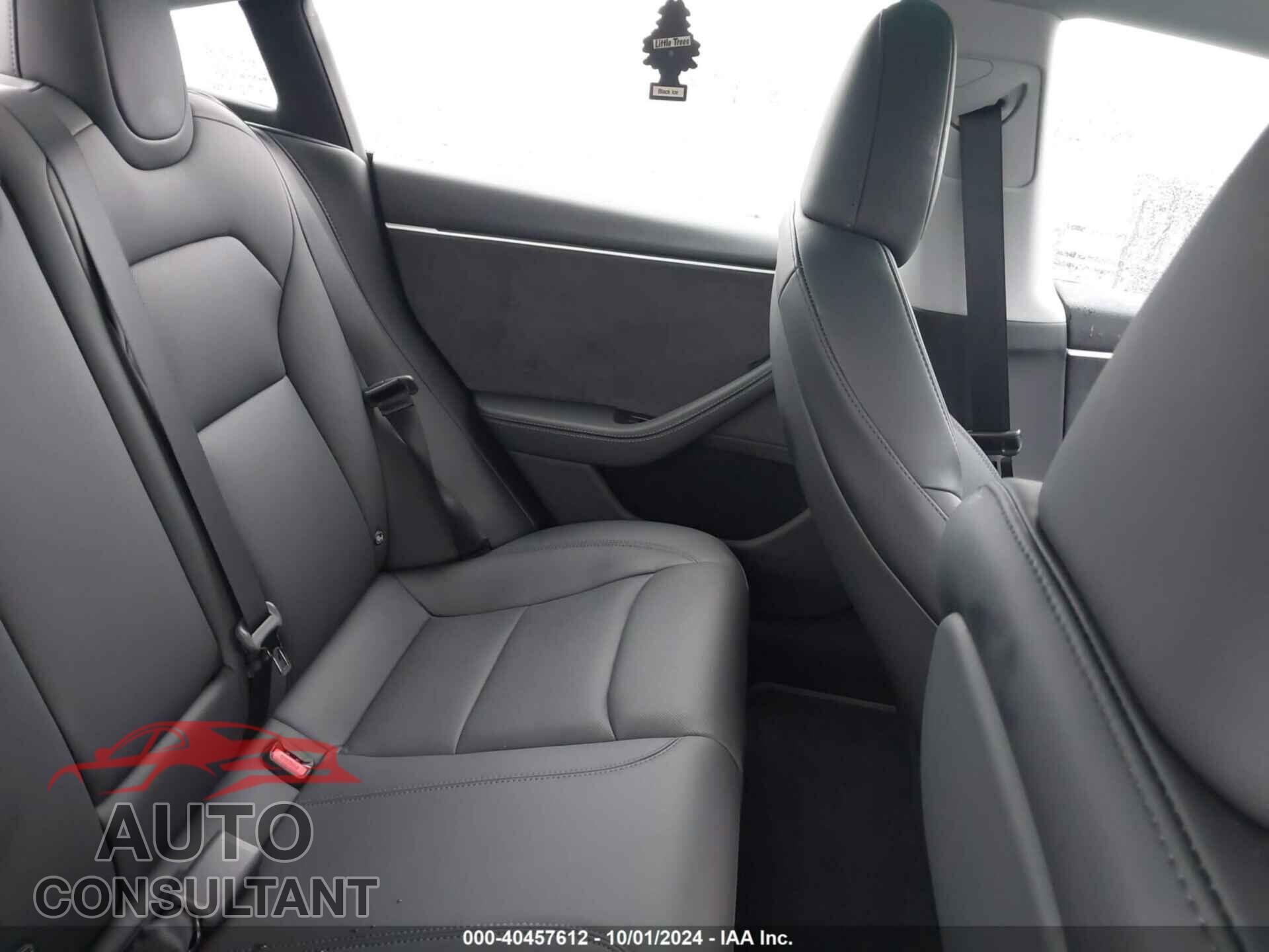 TESLA MODEL 3 2024 - 5YJ3E1EB3RF788057