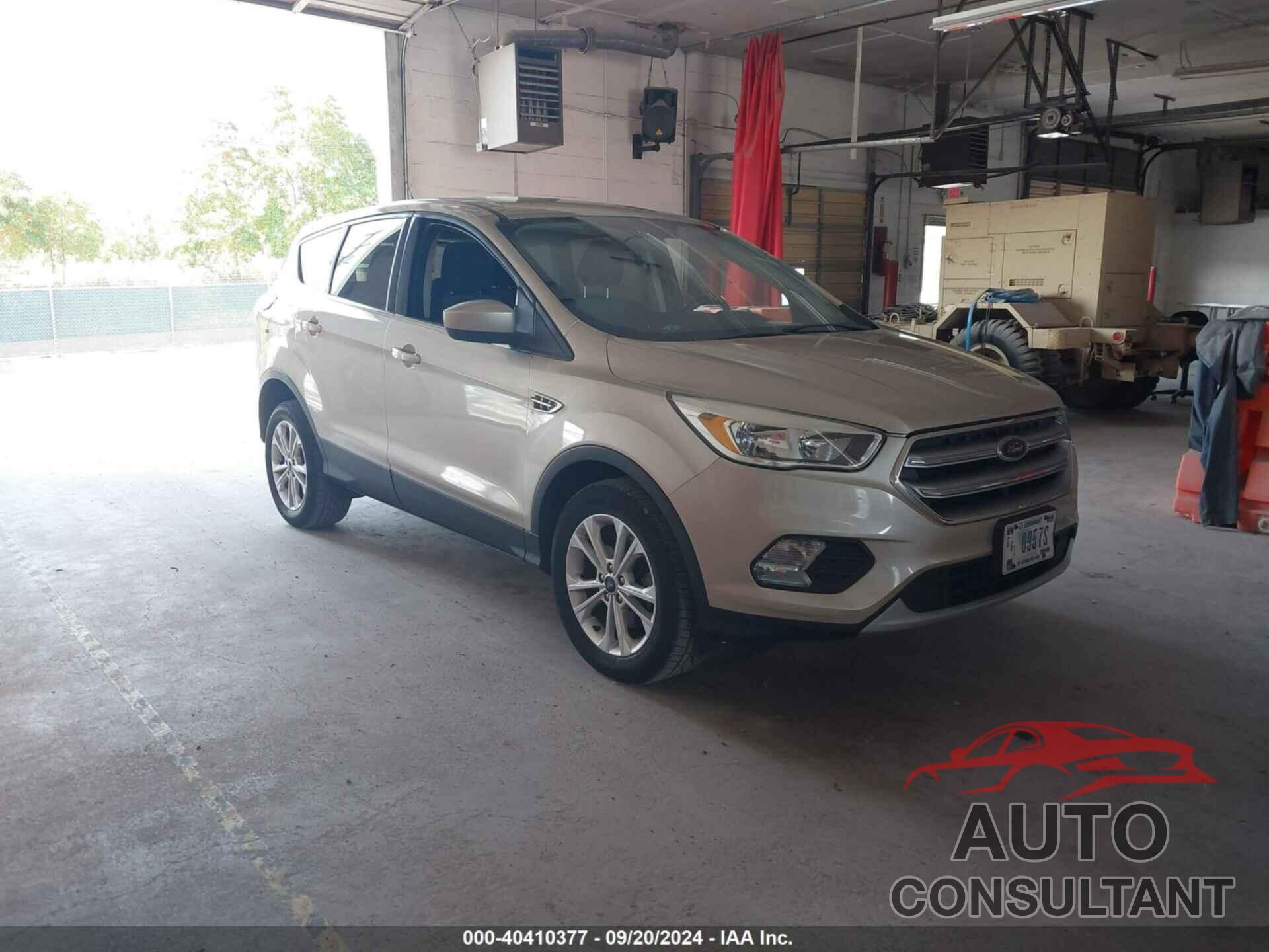 FORD ESCAPE 2017 - 1FMCU9GD7HUA26402