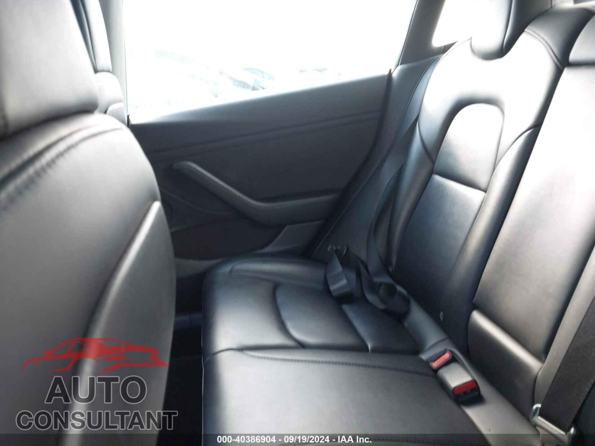 TESLA MODEL 3 2022 - 5YJ3E1EA6NF190272