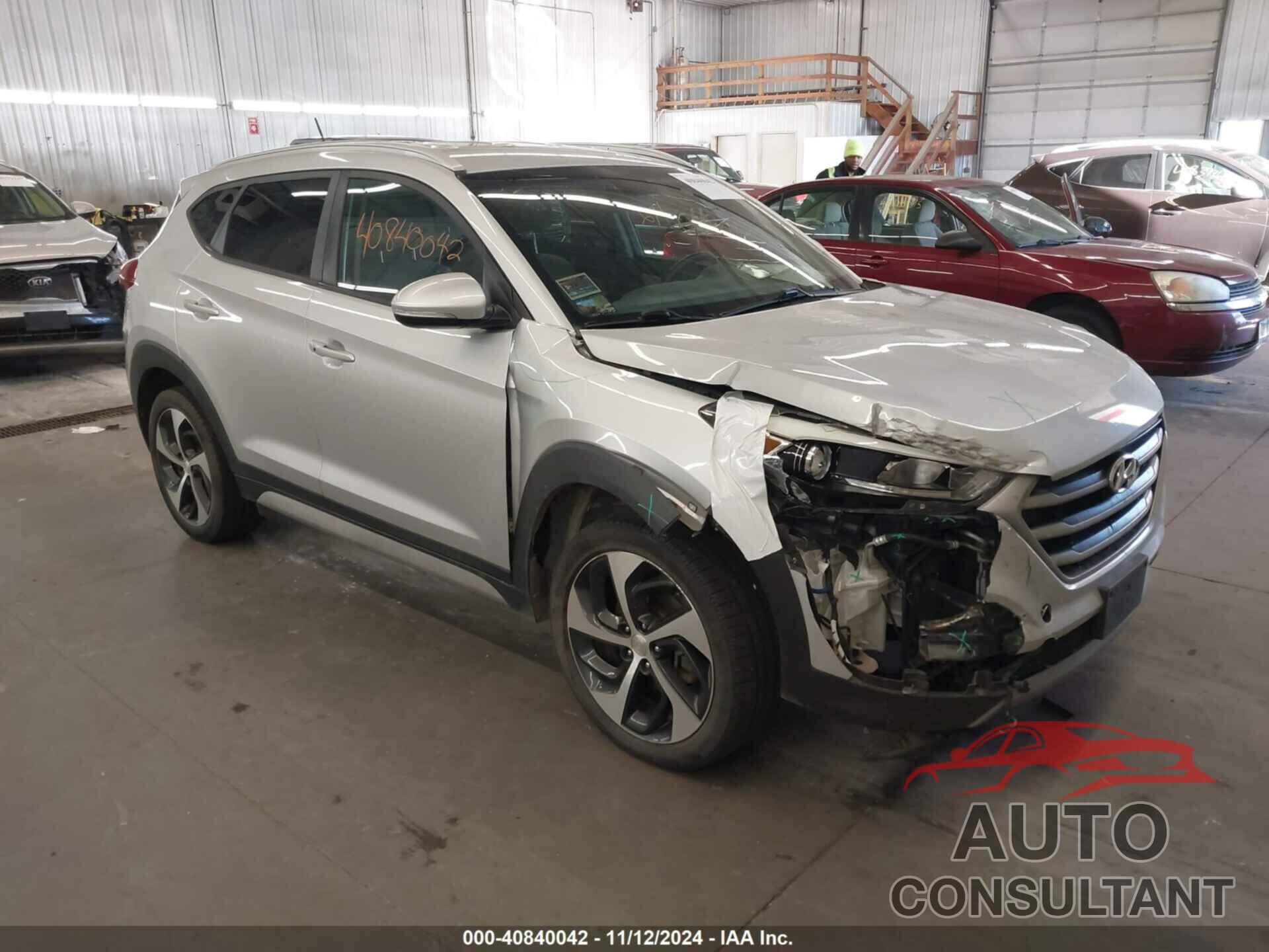 HYUNDAI TUCSON 2017 - KM8J3CA27HU582790