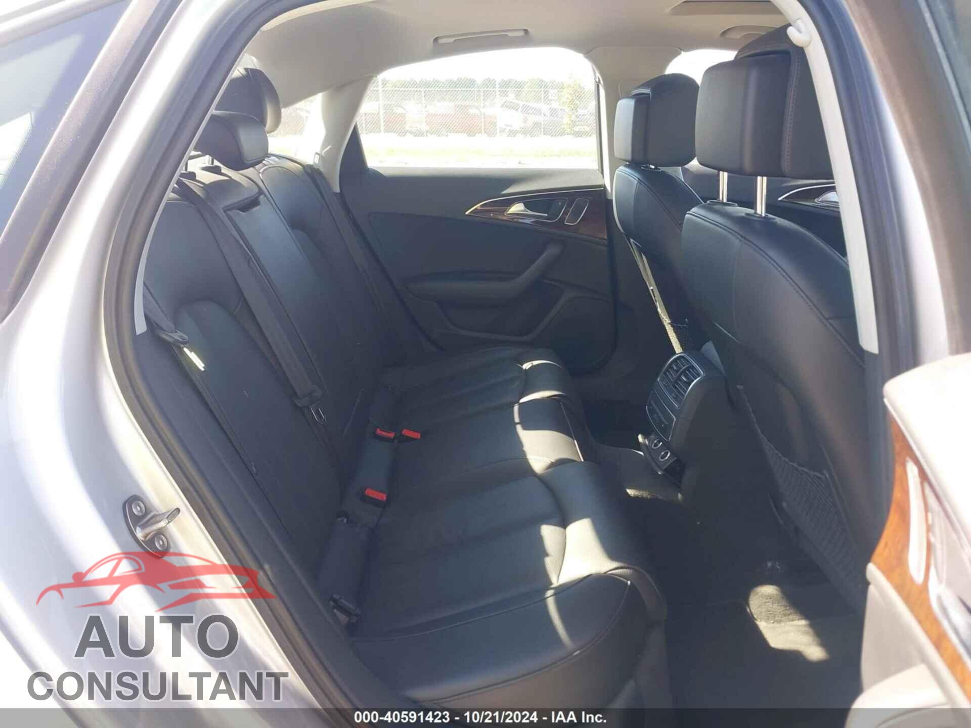 AUDI A6 2013 - WAUDFAFC2DN064277