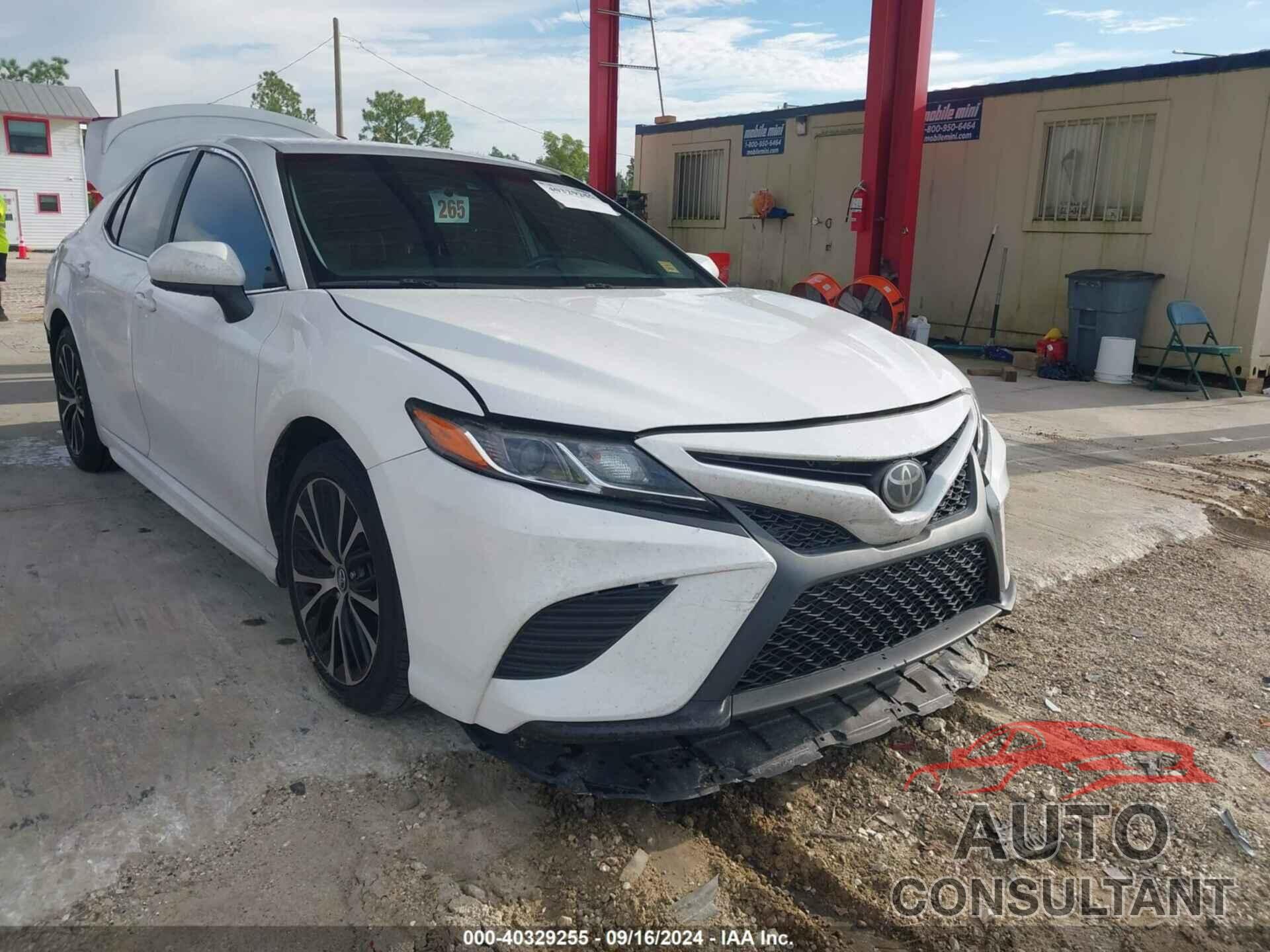 TOYOTA CAMRY 2020 - 4T1G11AK0LU870437
