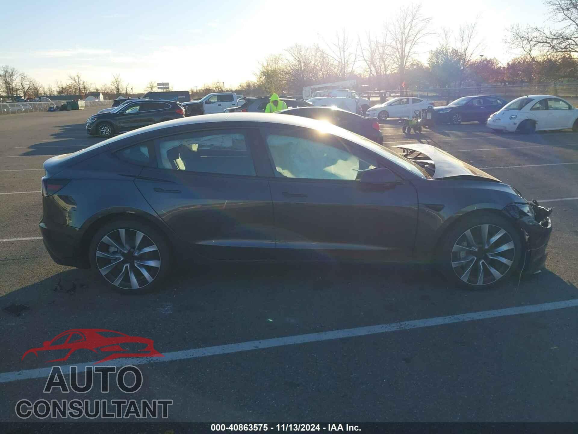 TESLA MODEL 3 2024 - 5YJ3E1EA7RF853483