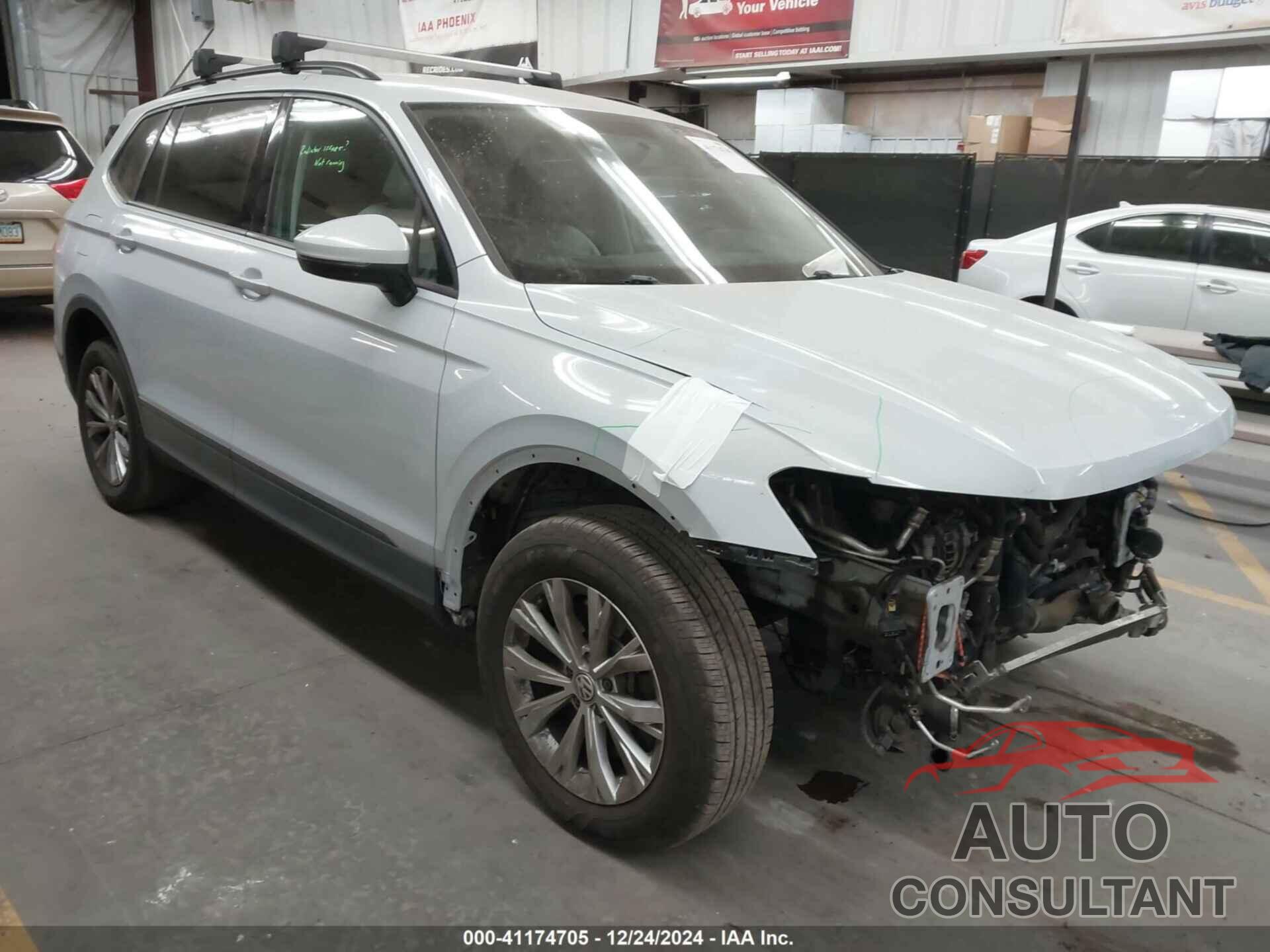 VOLKSWAGEN TIGUAN 2018 - 3VV1B7AX4JM205677