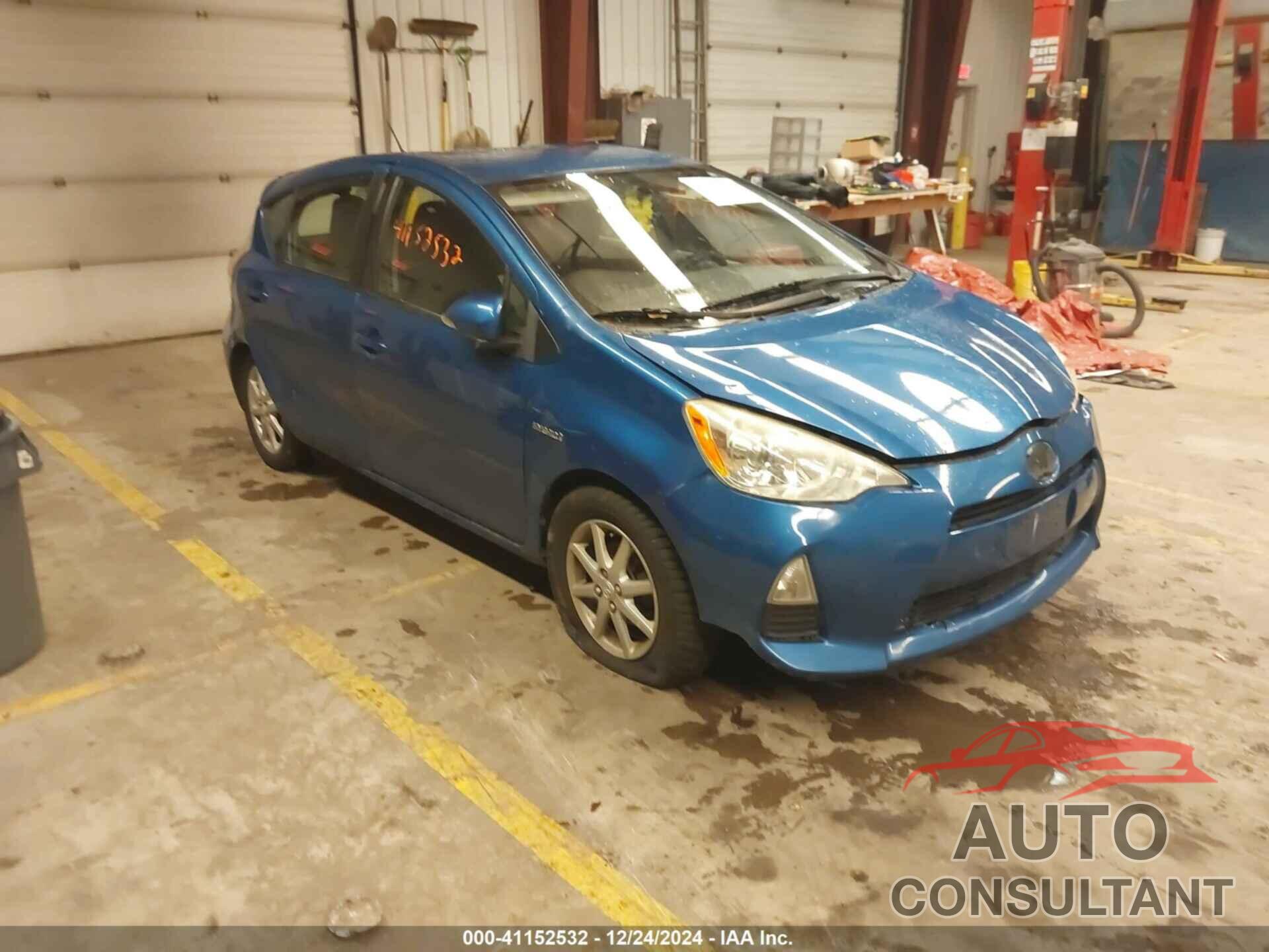 TOYOTA PRIUS C 2013 - JTDKDTB37D1057141