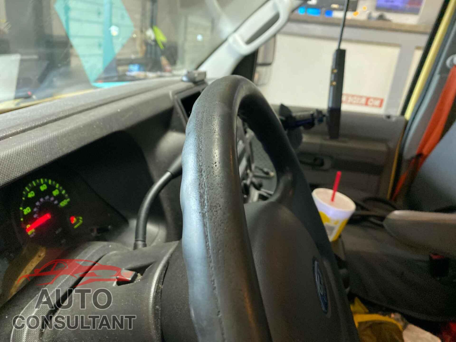 FORD ECONOLINE 2019 - 1FDXE4FS8KDC53557