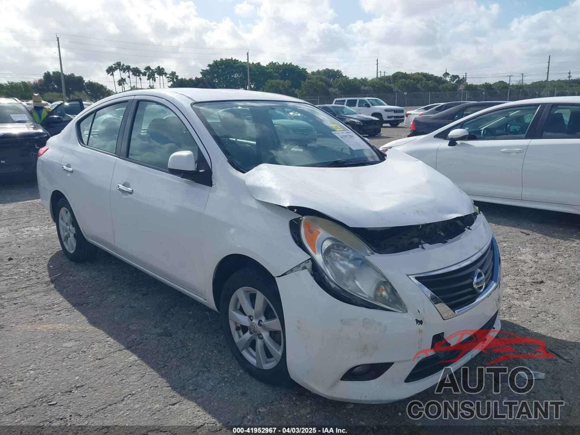 NISSAN VERSA 2012 - 3N1CN7AP1CL817832