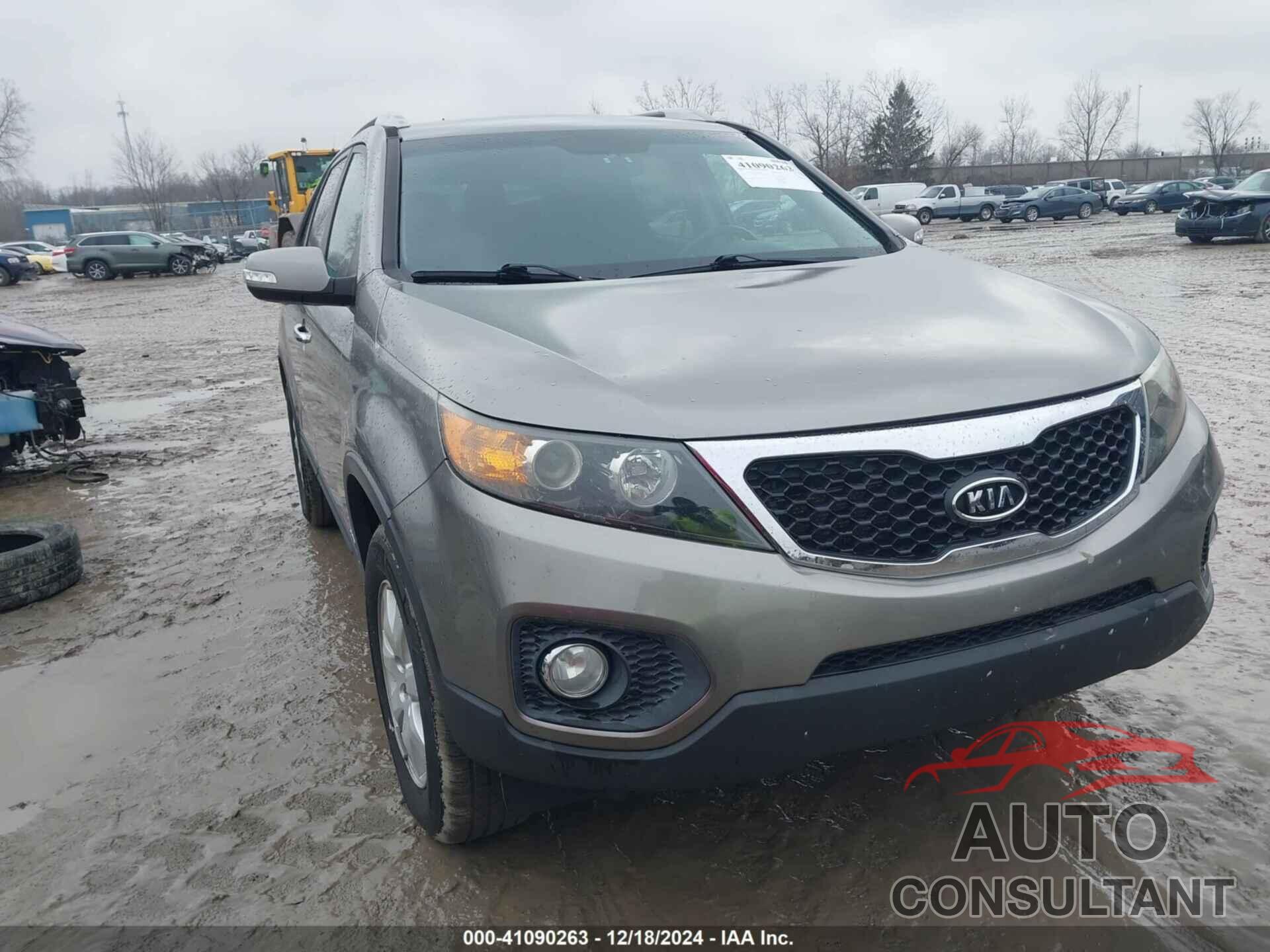 KIA SORENTO 2011 - 5XYKTDA13BG096136