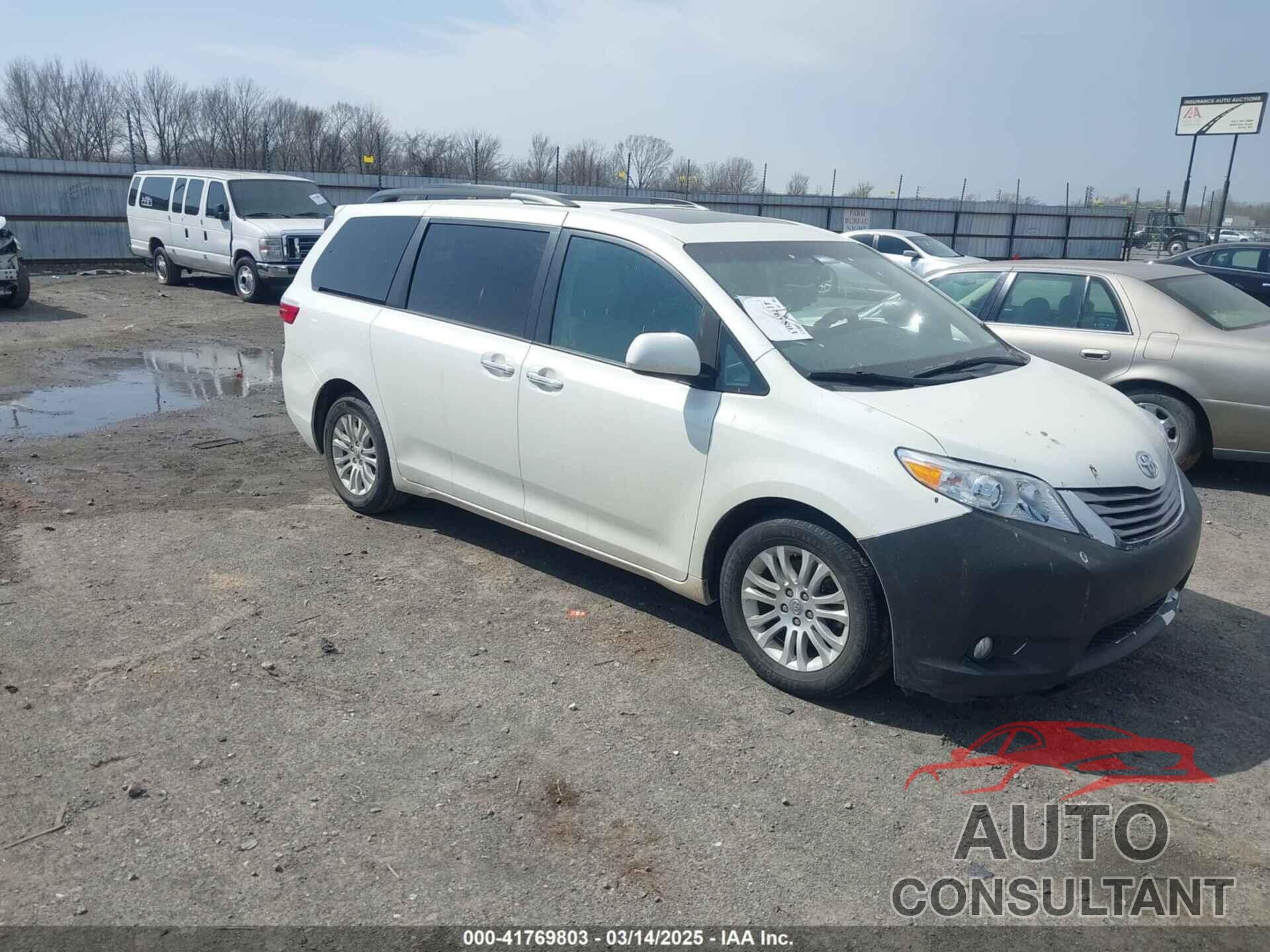 TOYOTA SIENNA 2017 - 5TDYZ3DC2HS793132