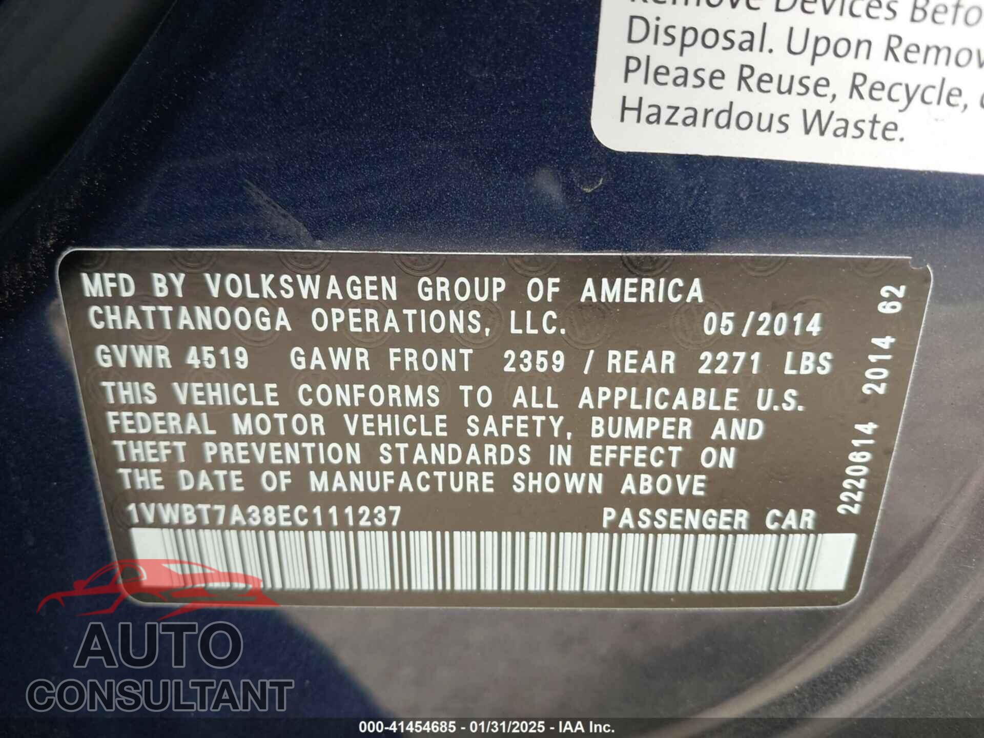 VOLKSWAGEN PASSAT 2014 - 1VWBT7A38EC111237