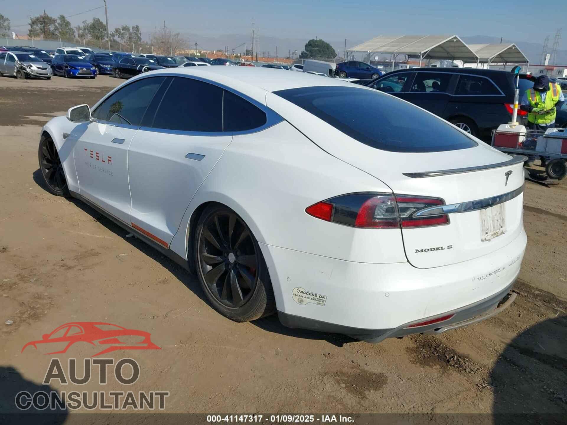 TESLA MODEL S 2014 - 5YJSA1H23EFP68209