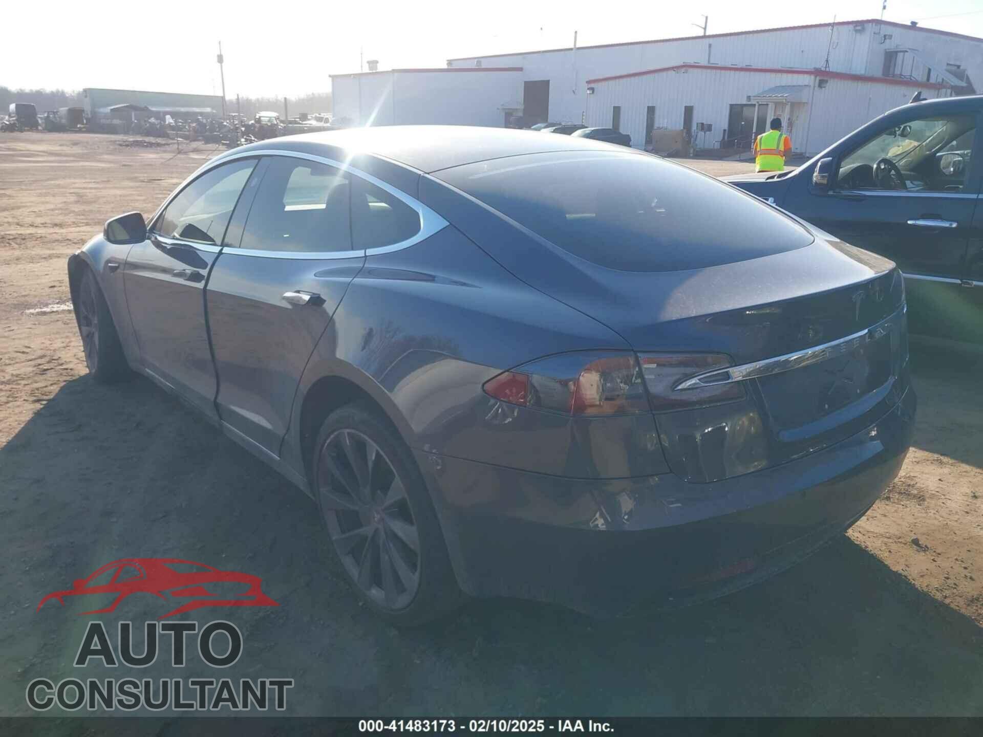 TESLA MODEL S 2019 - 5YJSA1E2XKF331744