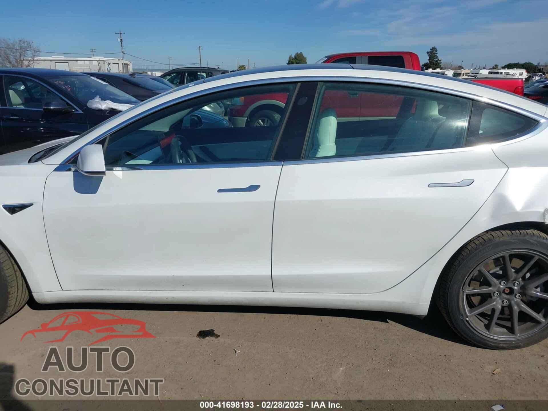 TESLA MODEL 3 2019 - 5YJ3E1EA8KF486678
