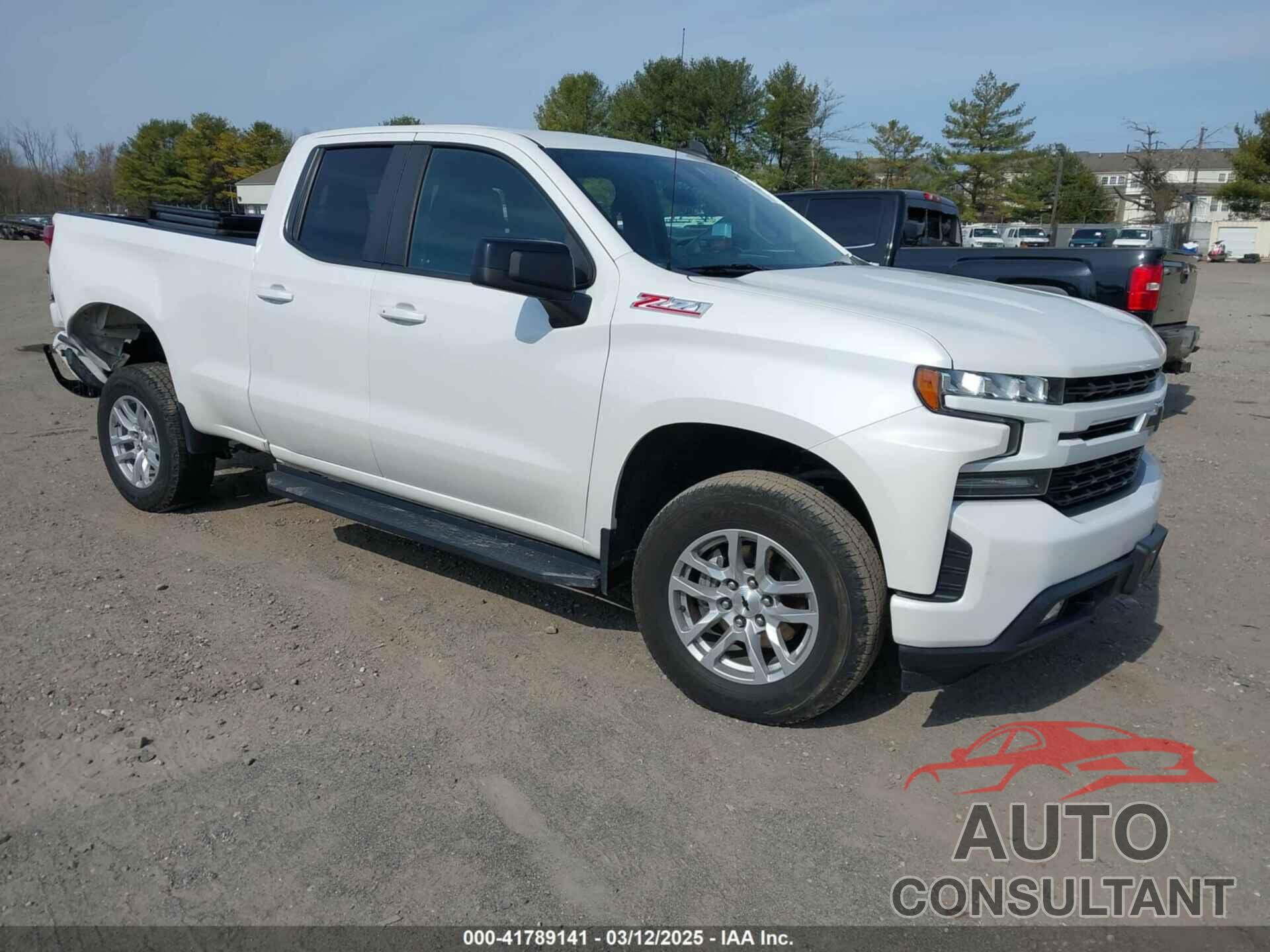 CHEVROLET SILVERADO 1500 2021 - 1GCRYEED0MZ103087