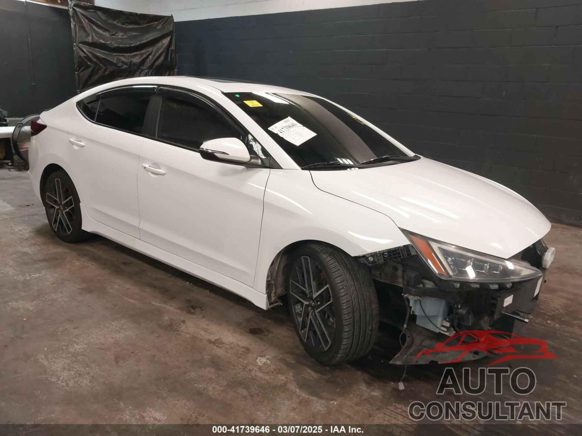 HYUNDAI ELANTRA 2019 - KMHD04LB6KU819530
