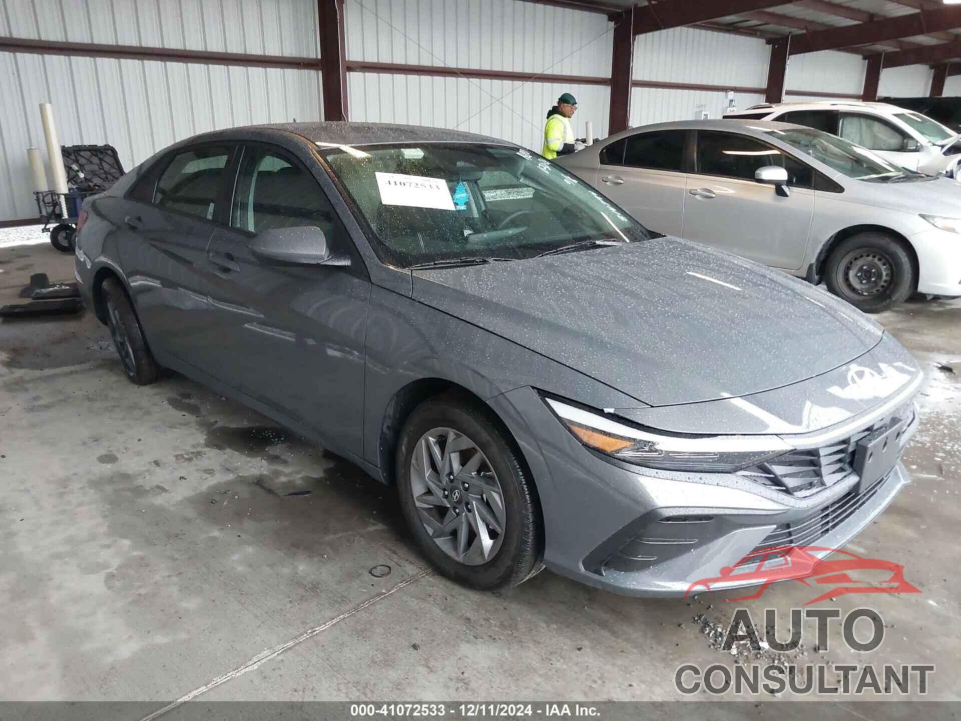 HYUNDAI ELANTRA 2024 - KMHLM4DG9RU814794
