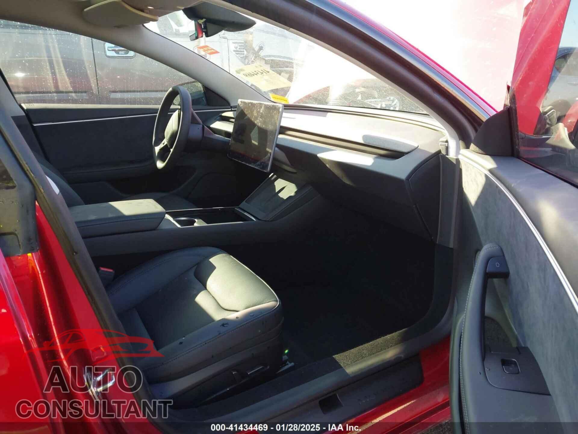 TESLA MODEL 3 2024 - 5YJ3E1EB7RF814322