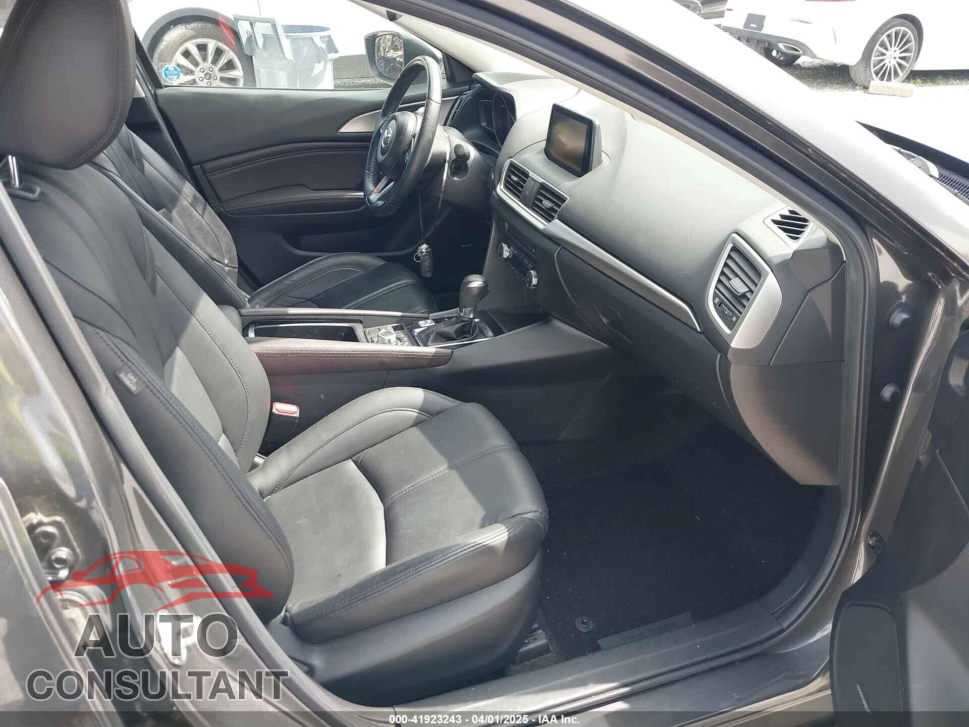 MAZDA MAZDA3 2017 - 3MZBN1V70HM118030