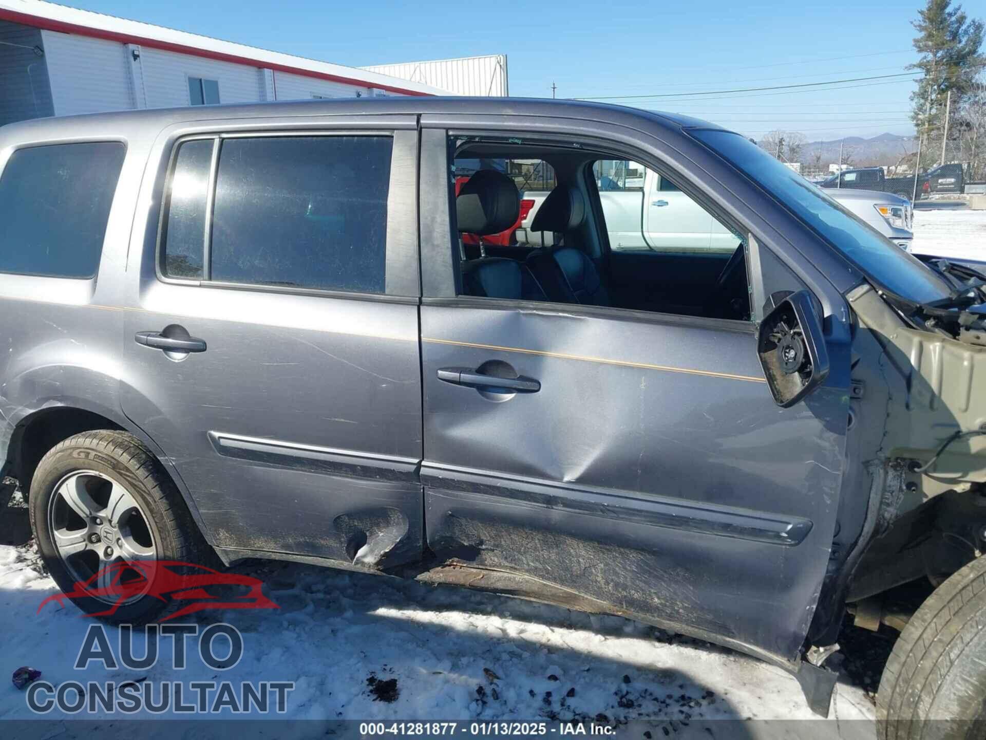 HONDA PILOT 2014 - 5FNYF4H52EB010661