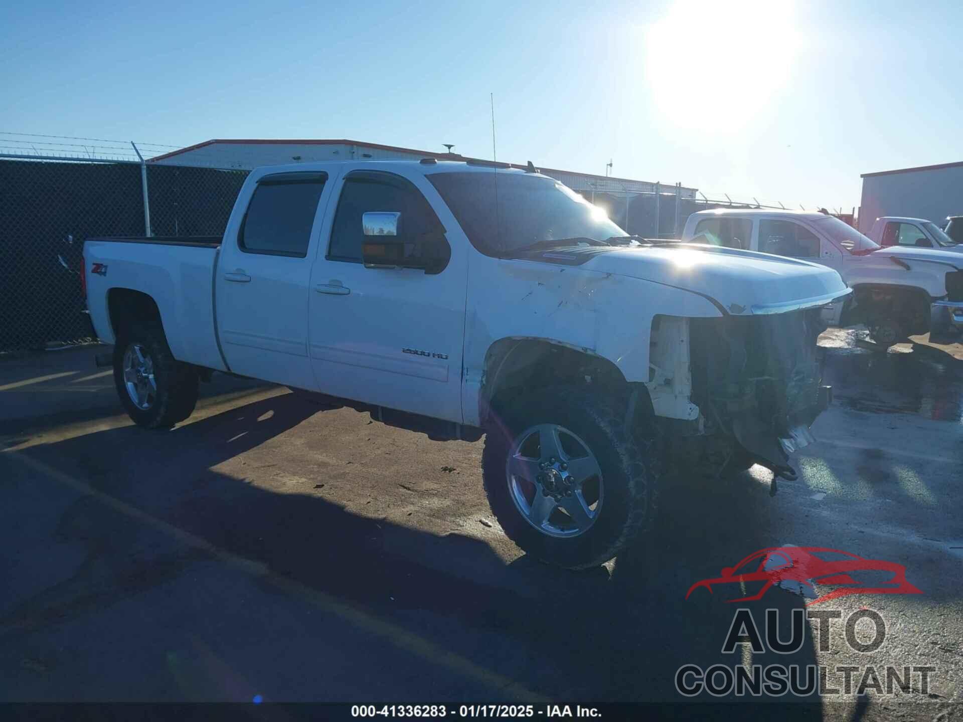 CHEVROLET SILVERADO 2500HD 2013 - 1GC1KYE84DF241929