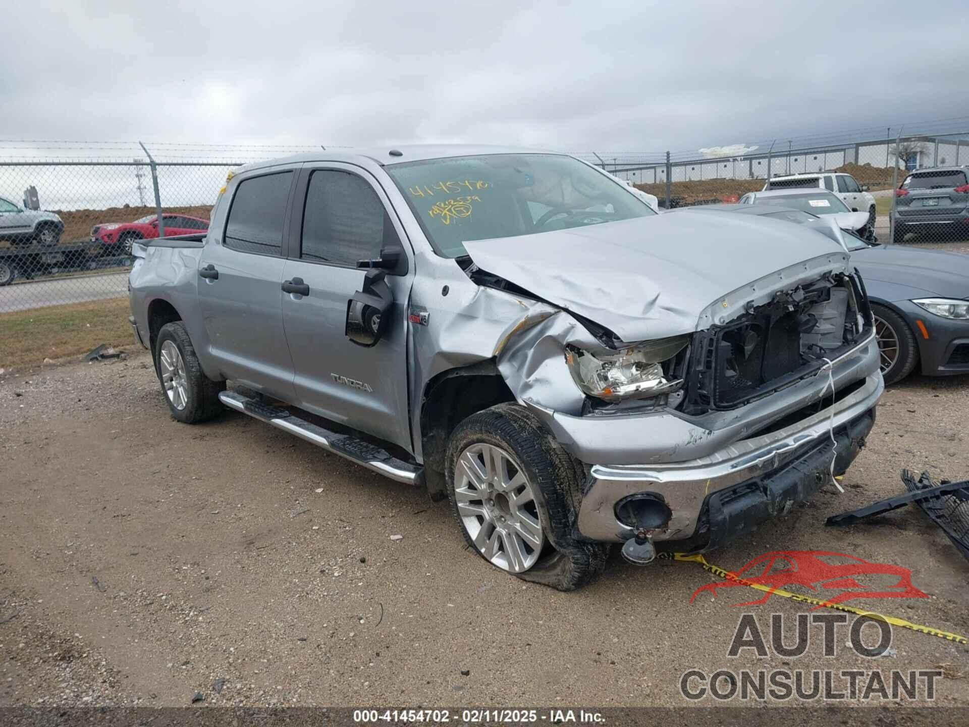 TOYOTA TUNDRA 2013 - 5TFEY5F15DX135175