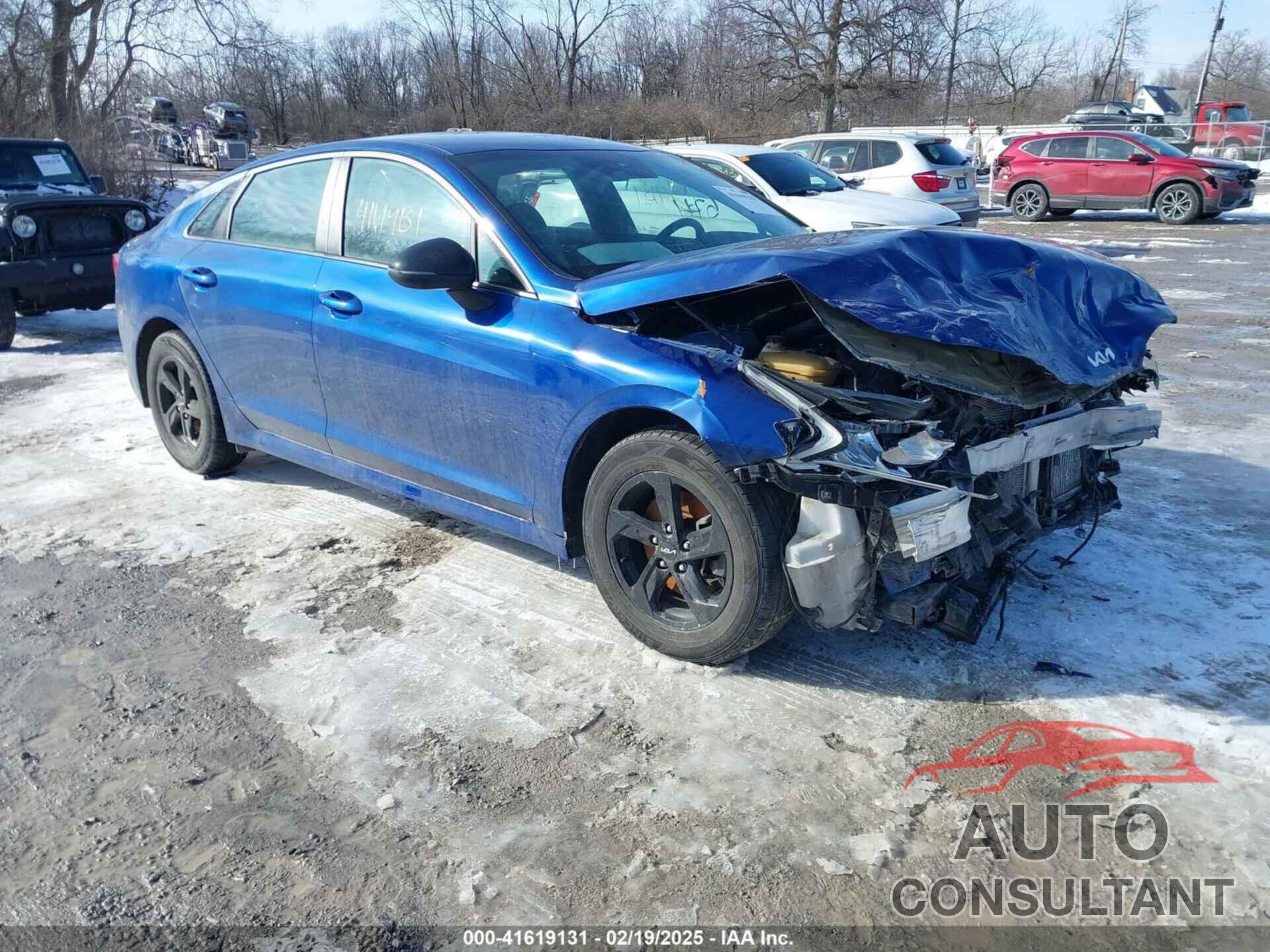 KIA K5 2022 - 5XXG64J26NG136711