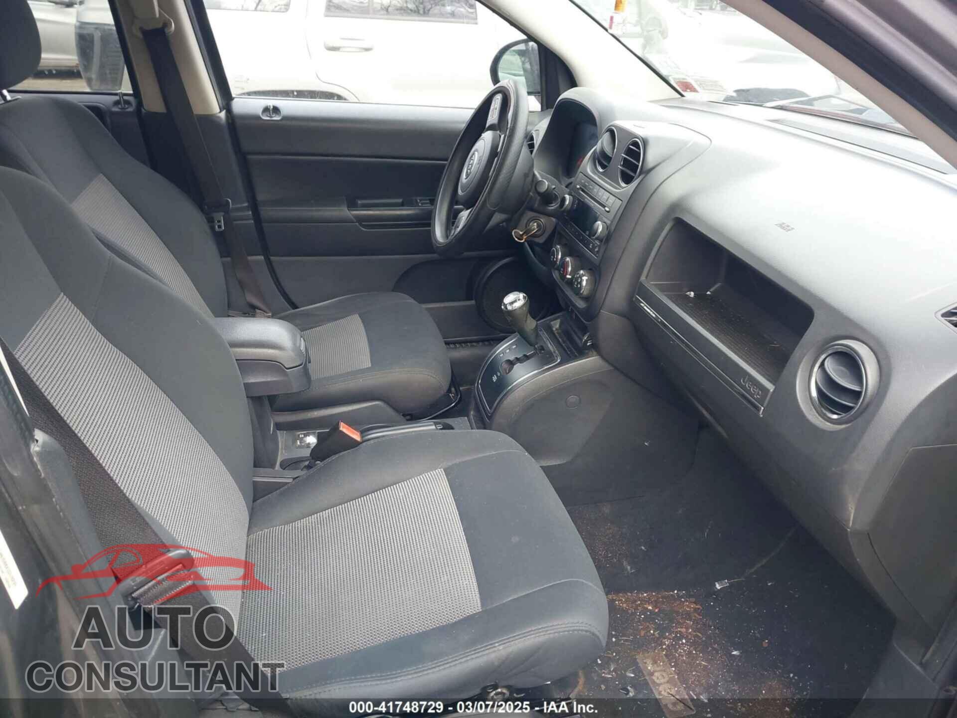 JEEP COMPASS 2012 - 1C4NJDBBXCD570299