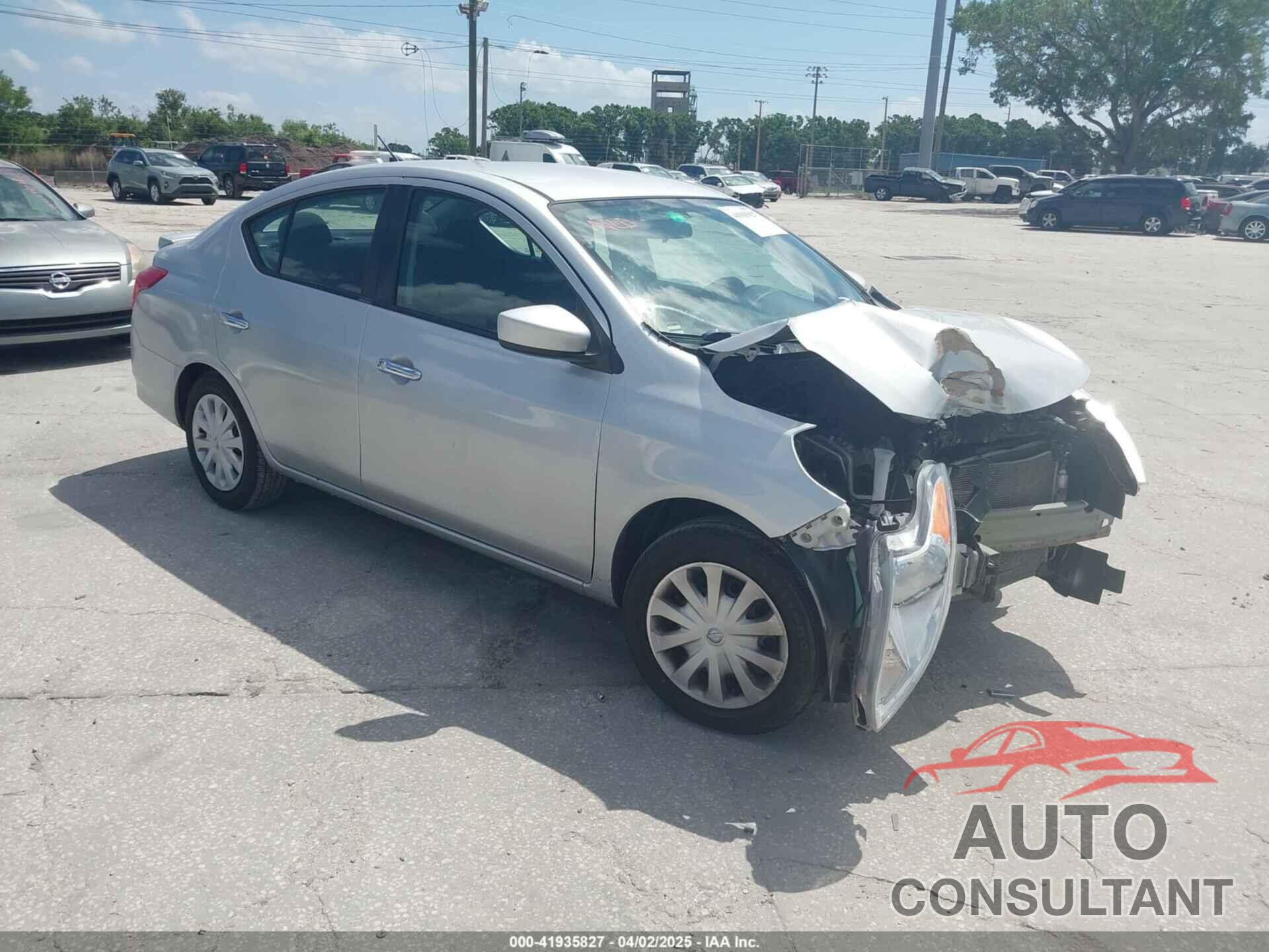NISSAN VERSA 2019 - 3N1CN7AP3KL856176