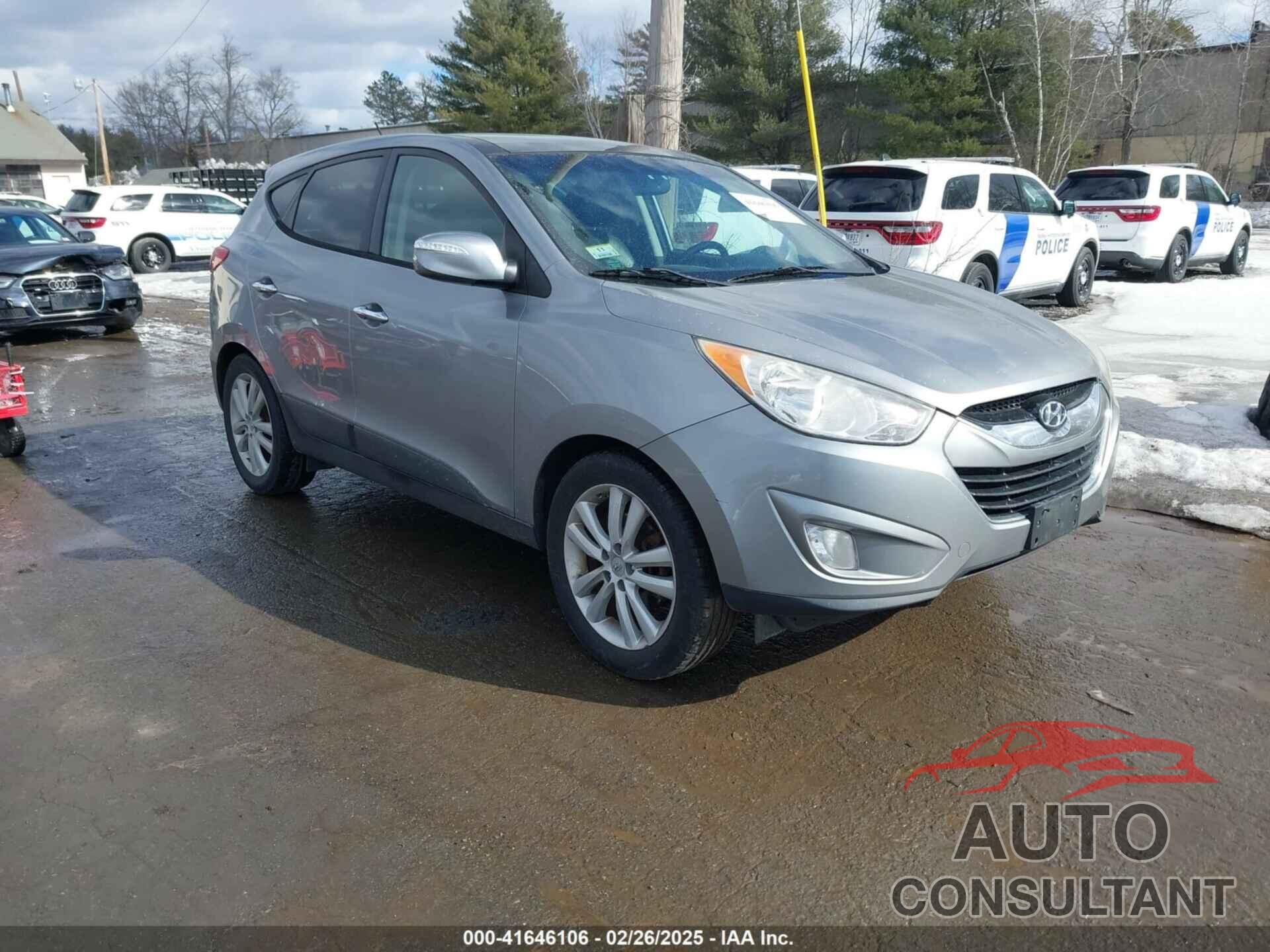 HYUNDAI TUCSON 2011 - KM8JUCAC5BU259867