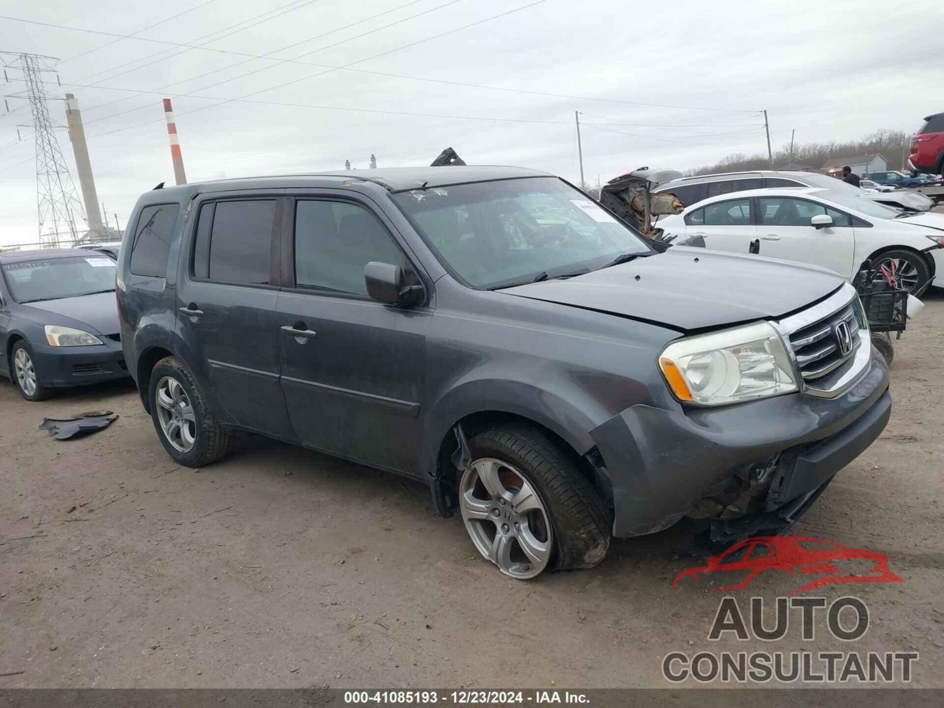 HONDA PILOT 2013 - 5FNYF4H46DB011043