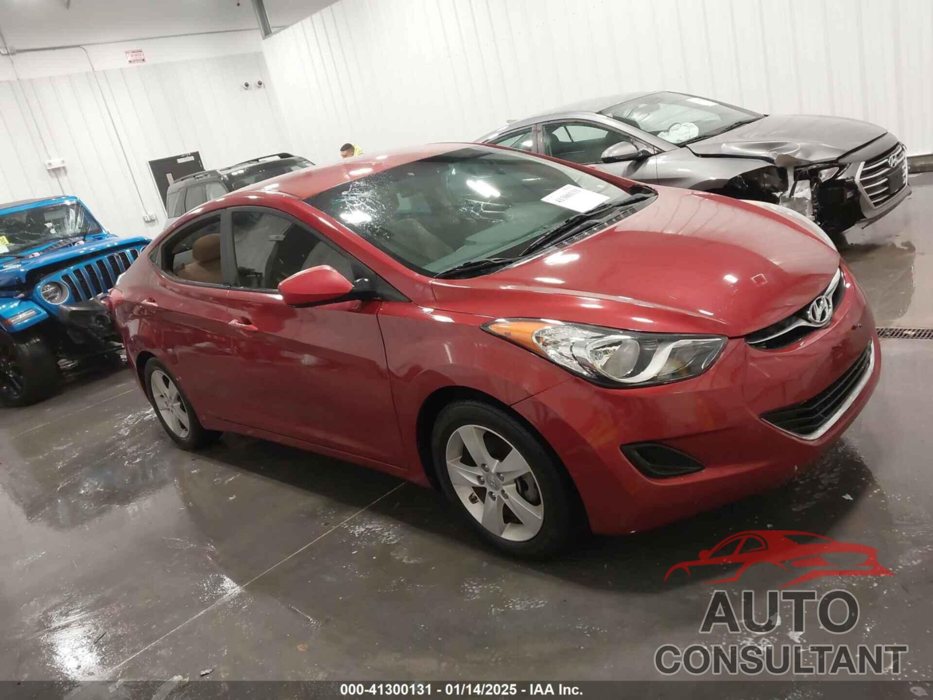 HYUNDAI ELANTRA 2013 - 5NPDH4AE2DH378650