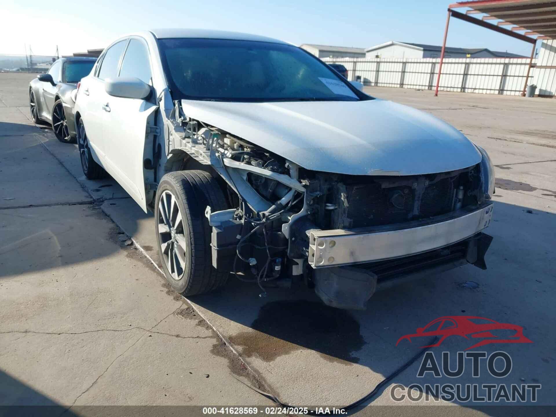 NISSAN ALTIMA 2017 - 1N4AL3AP5HC137248