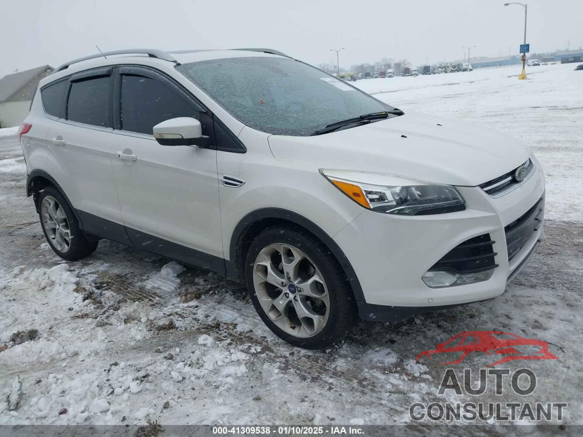 FORD ESCAPE 2013 - 1FMCU0J95DUB43678
