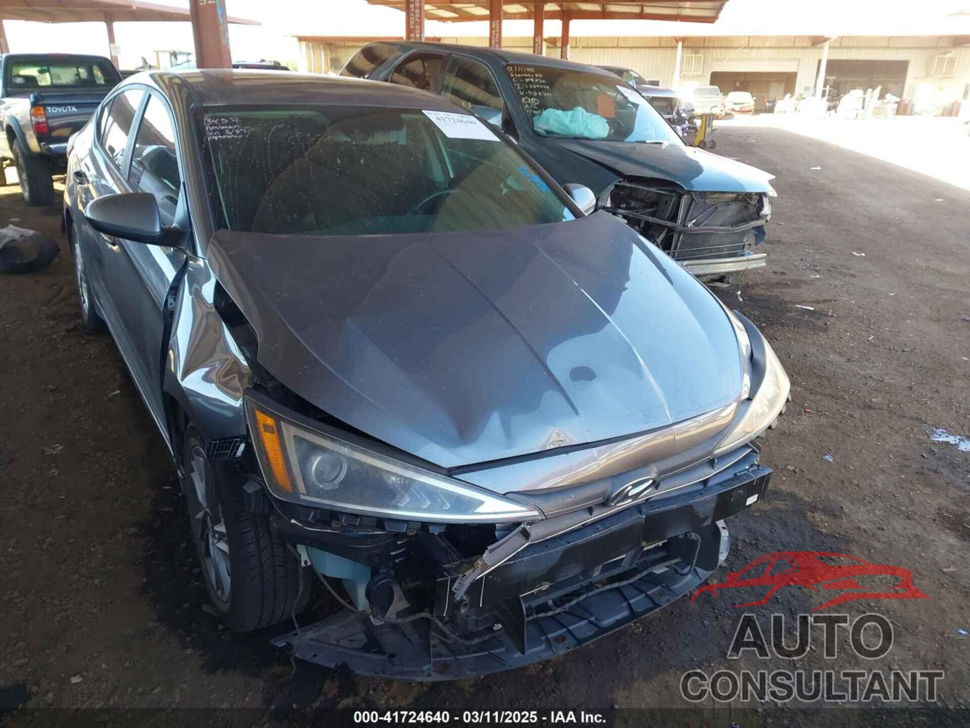 HYUNDAI ELANTRA 2019 - KMHD84LF8KU816835