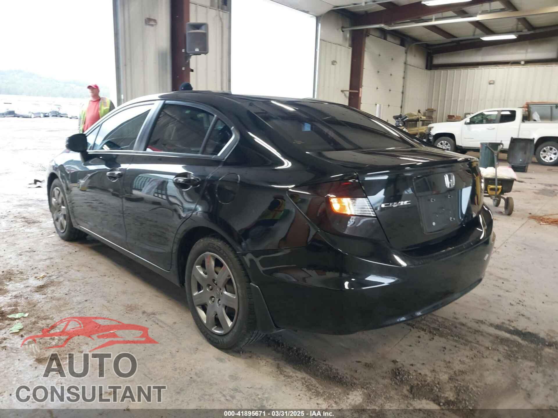 HONDA CIVIC 2012 - 2HGFB2F86CH300611