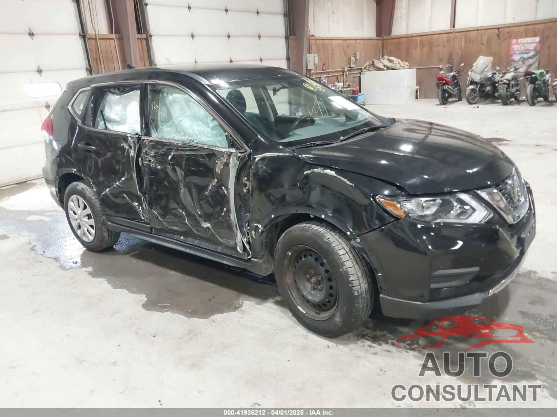 NISSAN ROGUE 2018 - JN8AT2MV0JW310438