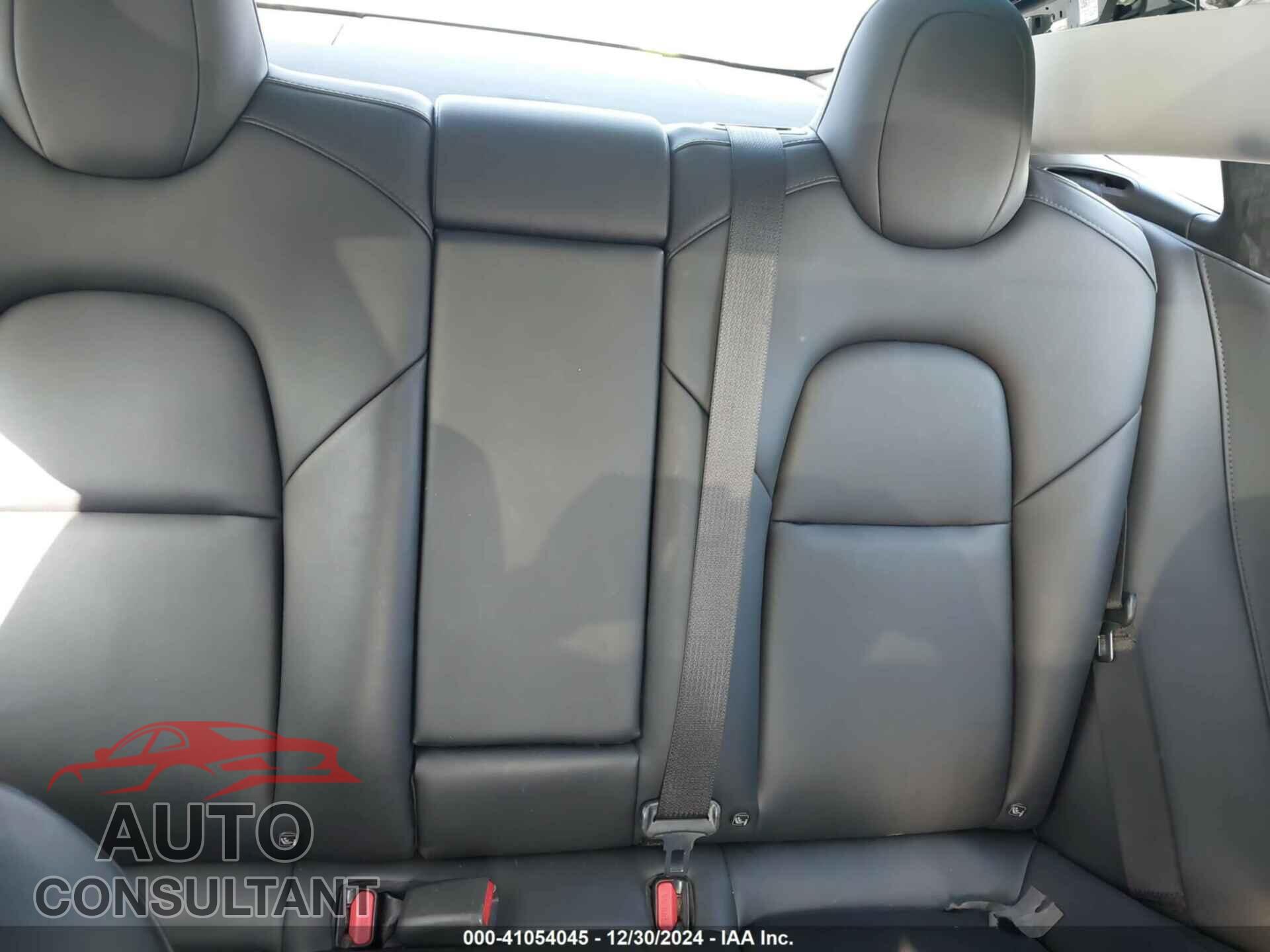 TESLA MODEL 3 2021 - 5YJ3E1EA2MF877733