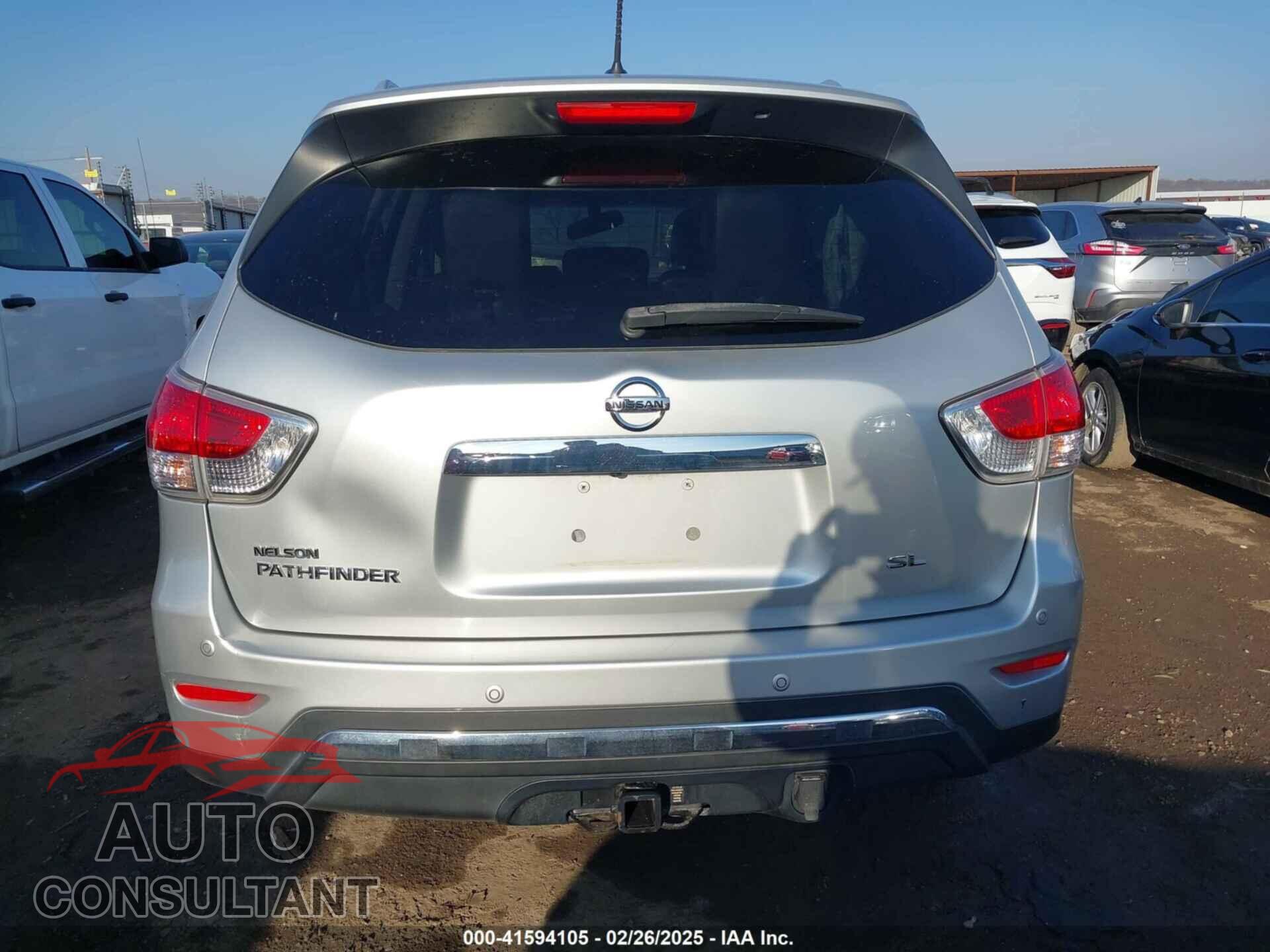 NISSAN PATHFINDER 2013 - 5N1AR2MN5DC634089