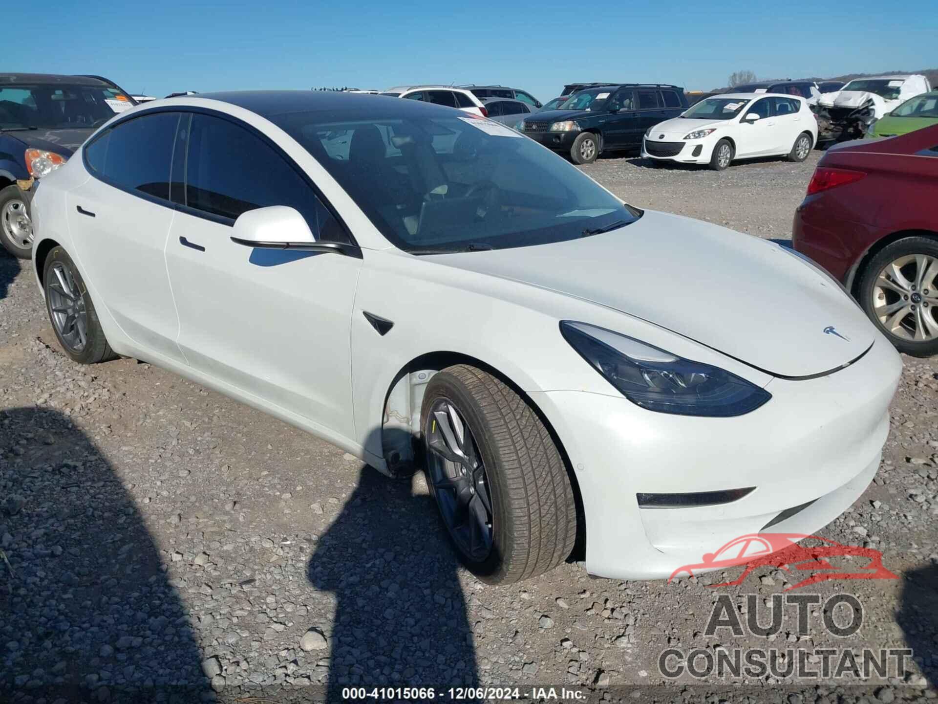 TESLA MODEL 3 2021 - 5YJ3E1EB5MF035624