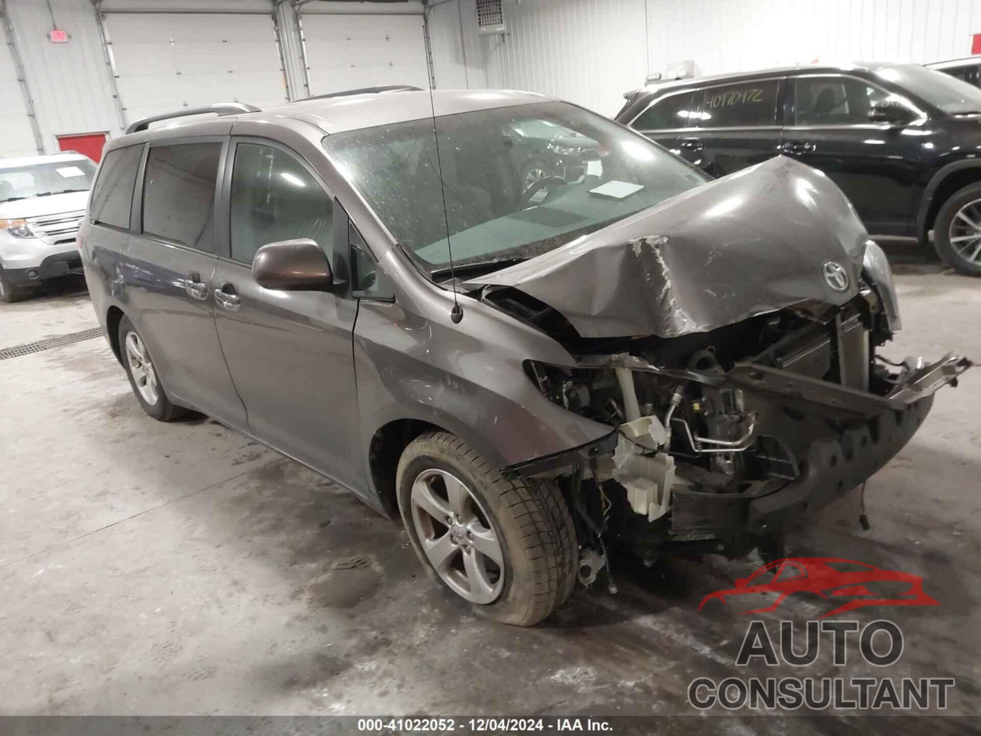 TOYOTA SIENNA 2014 - 5TDKK3DC4ES495199