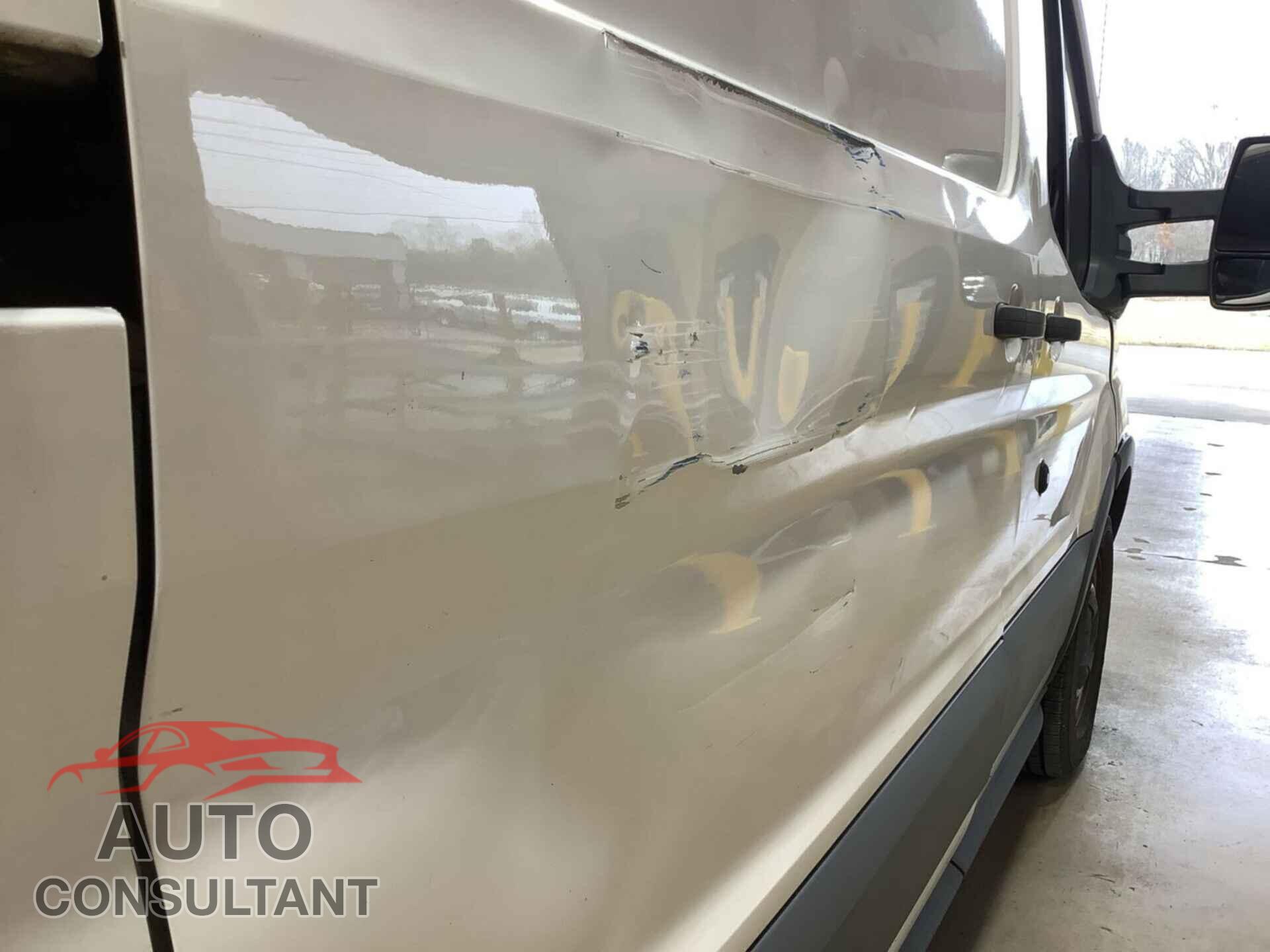 FORD TRANSIT 2018 - 1FTYE1YM0JKA41185