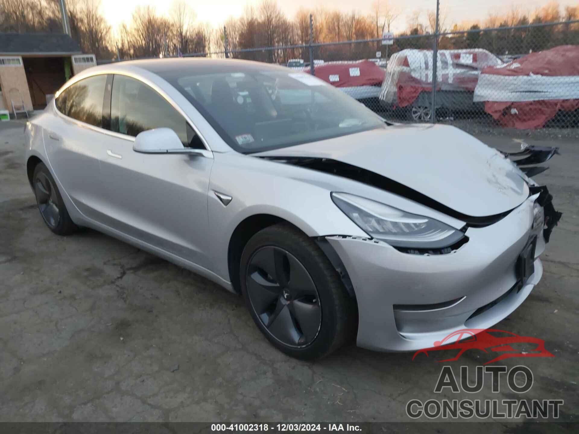 TESLA MODEL 3 2018 - 5YJ3E1EA8JF043008