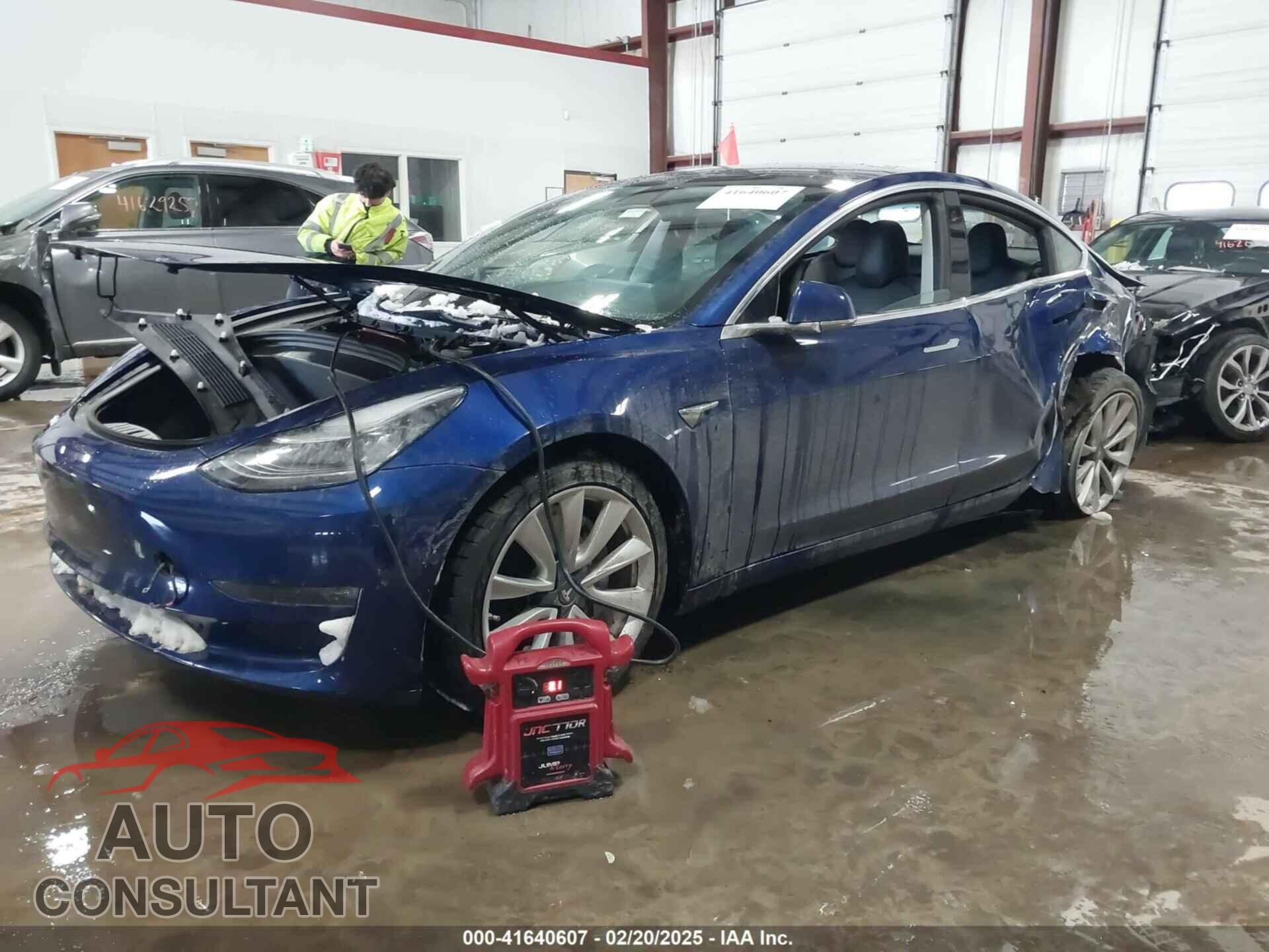 TESLA MODEL 3 2019 - 5YJ3E1EB2KF453877