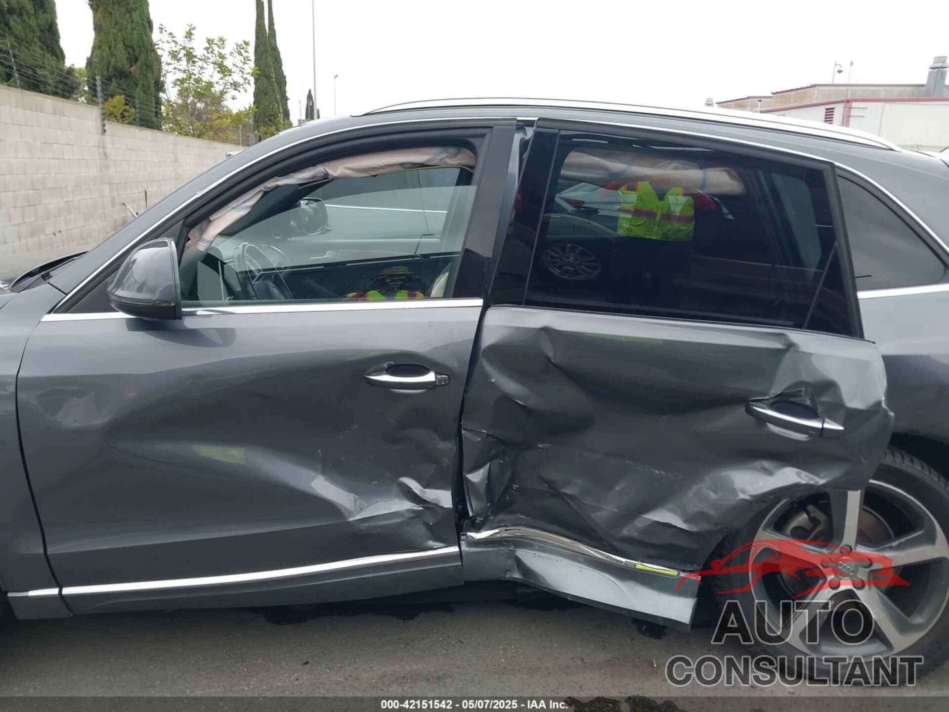 AUDI Q5 2015 - WA1CMAFP2FA048558