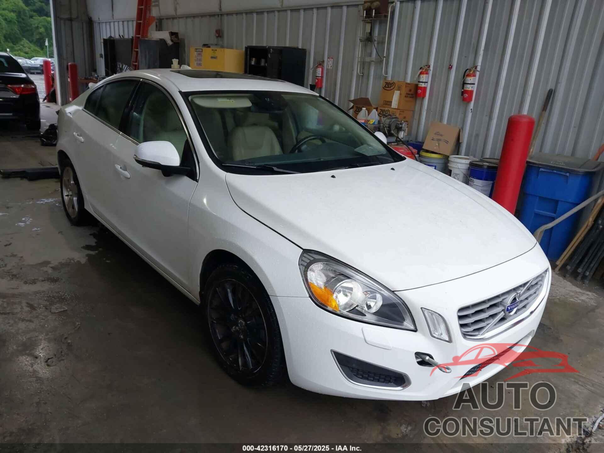 VOLVO S60 2013 - YV1612FSXD2196030